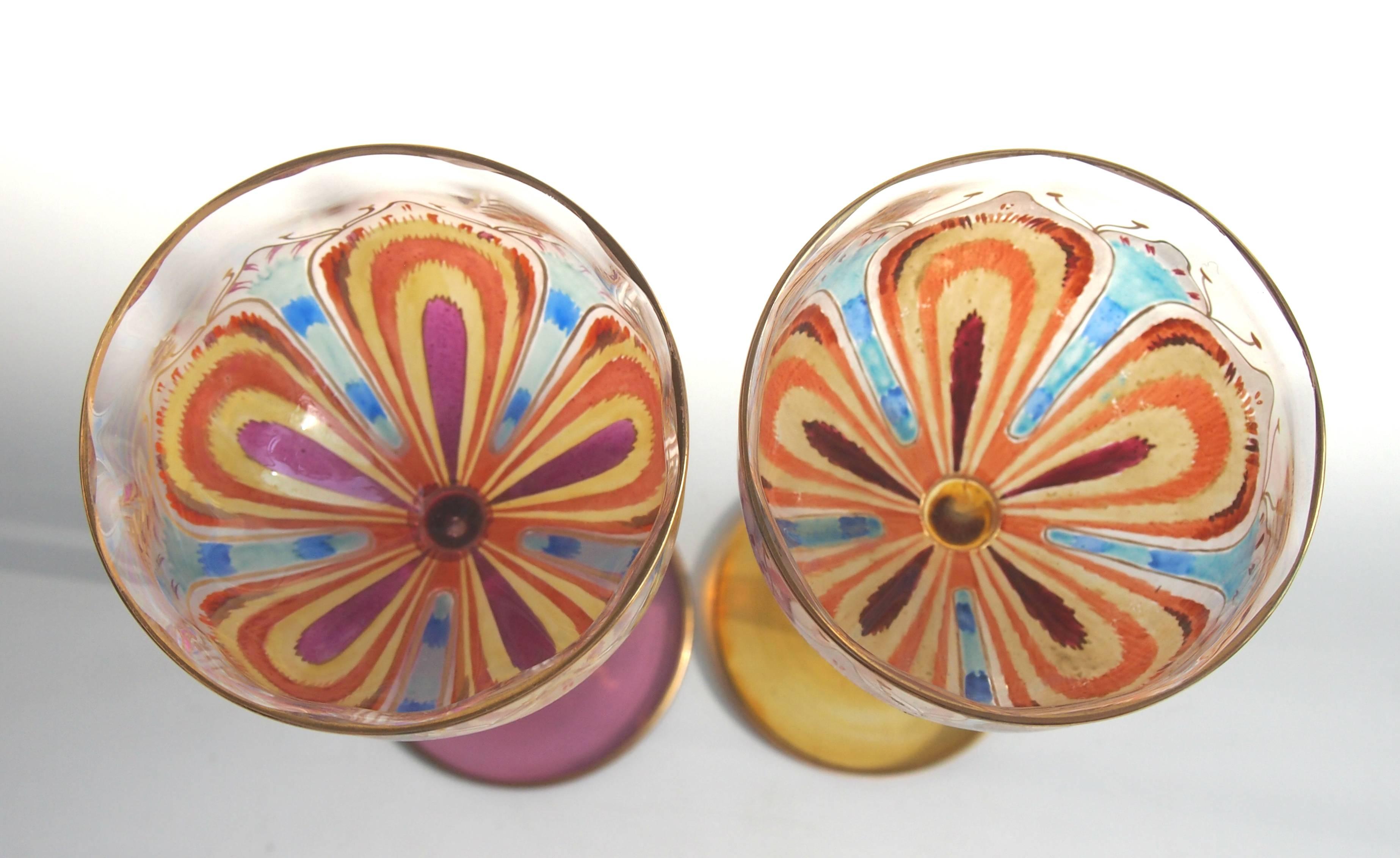 Pair of Art Nouveau Meyr's Neffe Psychodelic Flower Glasses In Good Condition In London, GB