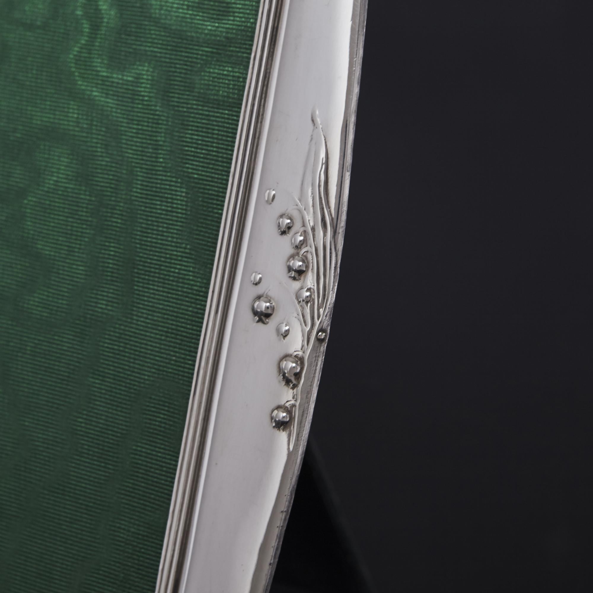 Pareja de marcos de fotos Art Nouveau de plata Plata esterlina en venta