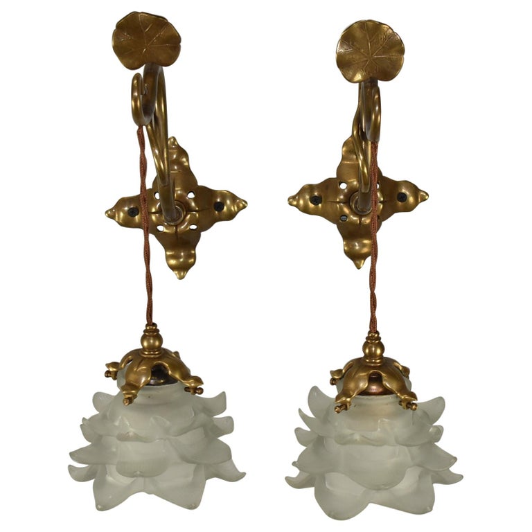 Art Nouveau Style Bronze Lily Pad Design Sconces Vintage Glass Petal Shades Pair For Sale At 1stdibs,Cute Cat Pictures Anime