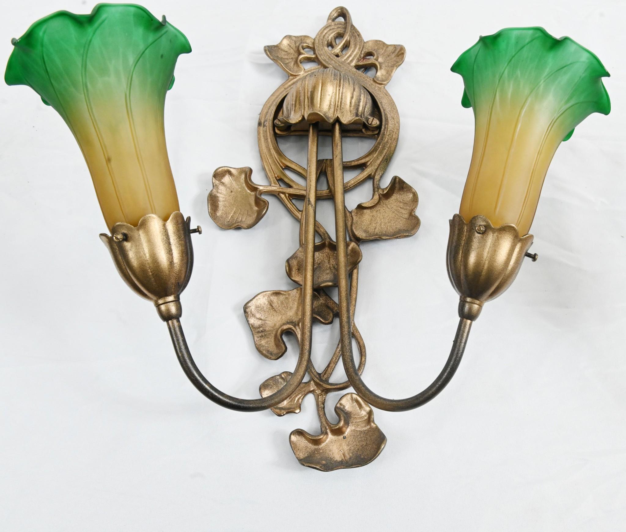 Pair Art Nouveau Style Wall Lights Sconces In Good Condition For Sale In Potters Bar, GB