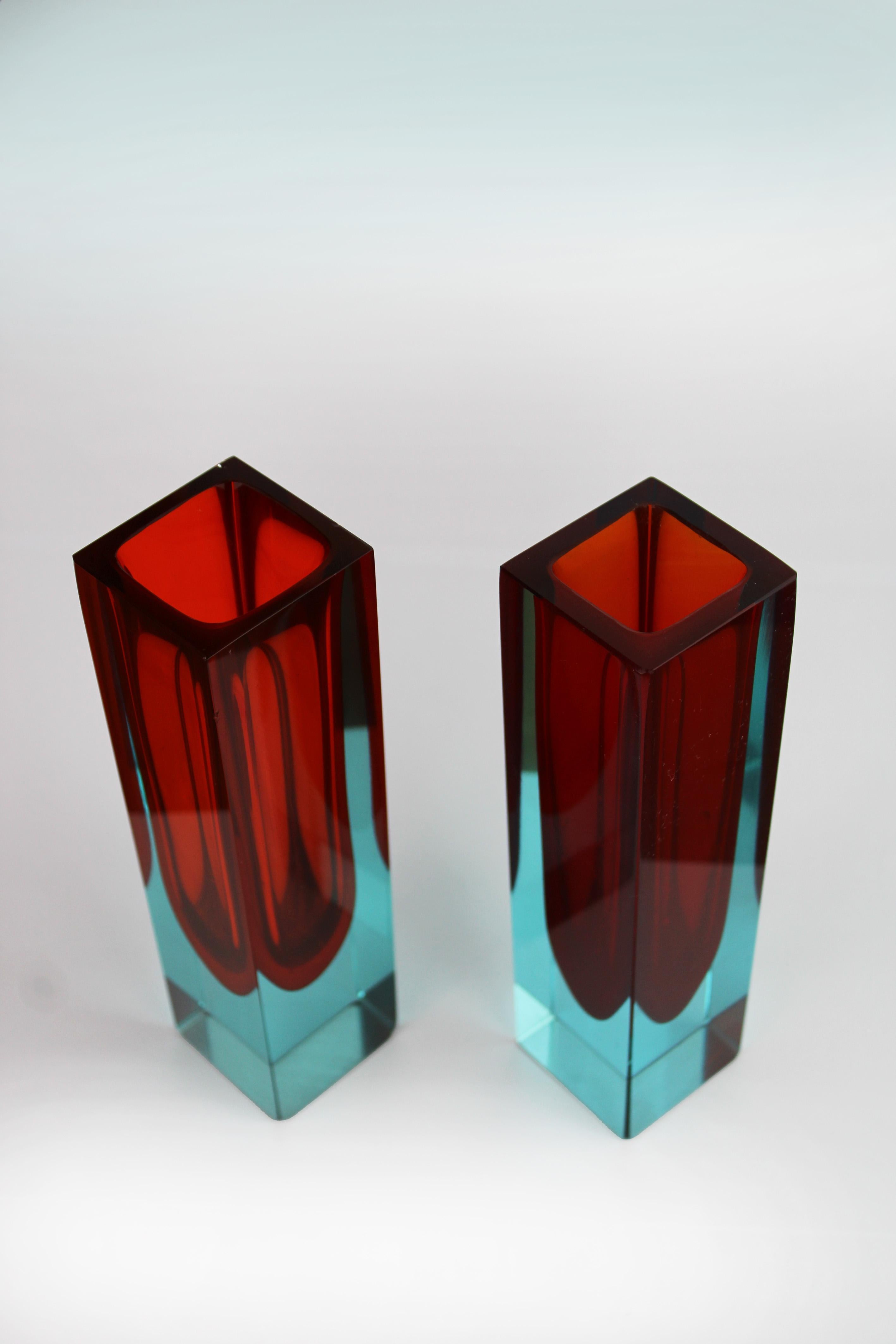 Paar Kunstvasen Murano Flavio Poli Rot Orange Blau Glas Mandruzzato 1960 Italien (Handgefertigt) im Angebot