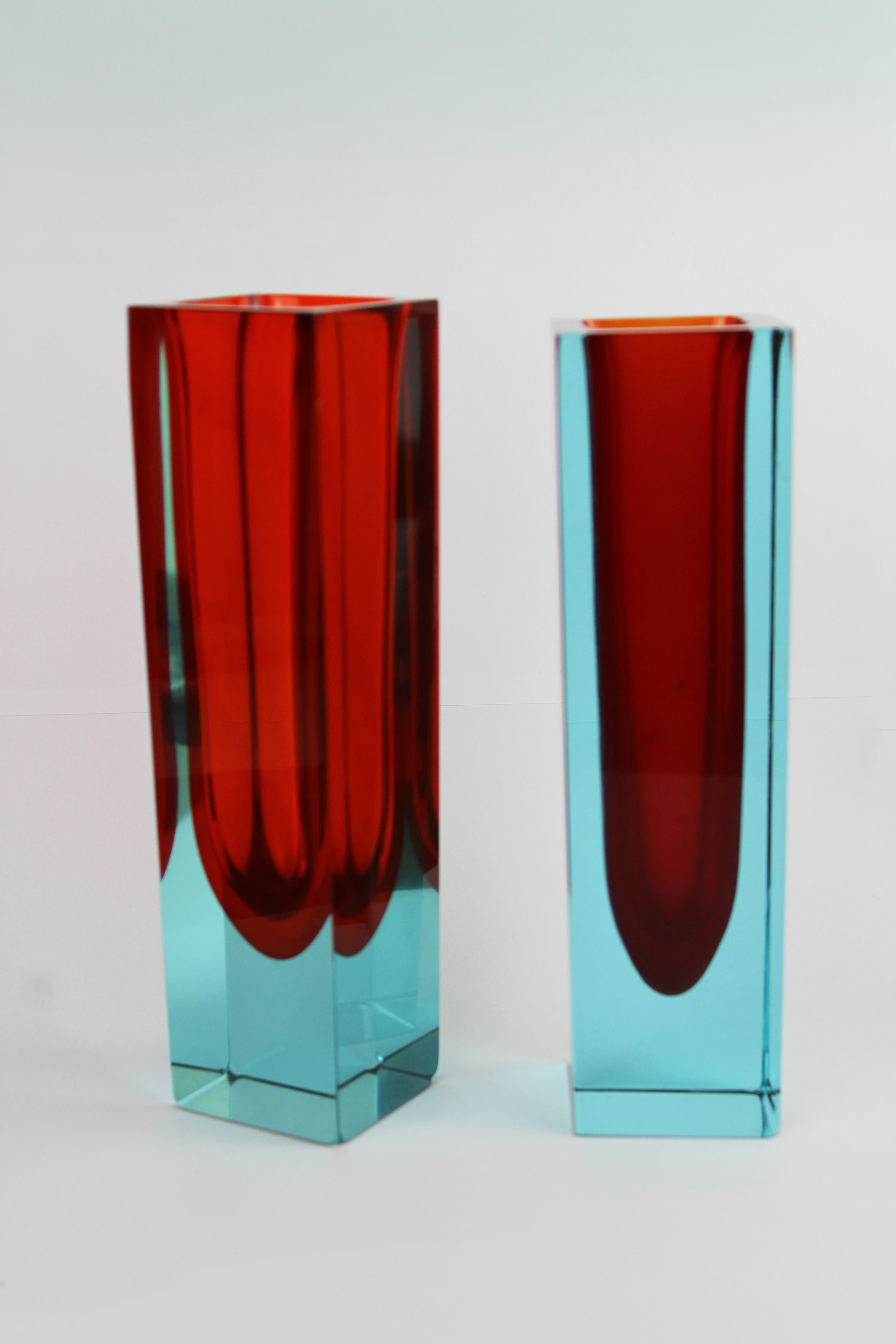 Paar Kunstvasen Murano Flavio Poli Rot Orange Blau Glas Mandruzzato 1960 Italien im Zustand „Gut“ im Angebot in Antwerpen, BE