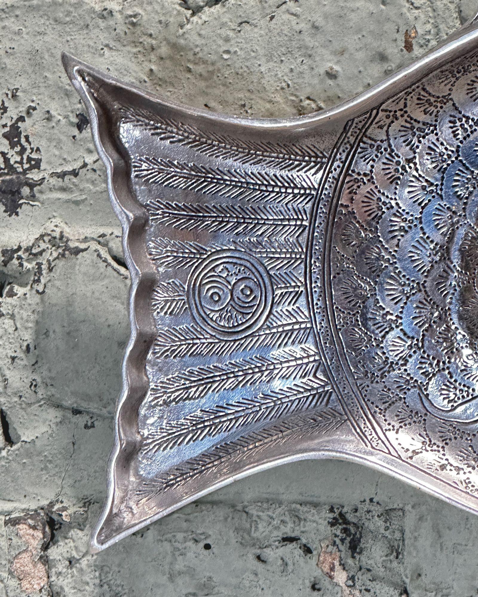 Pair Arthur Court Polished Aluminum Fish Tray/Serving Platter, 1975 3