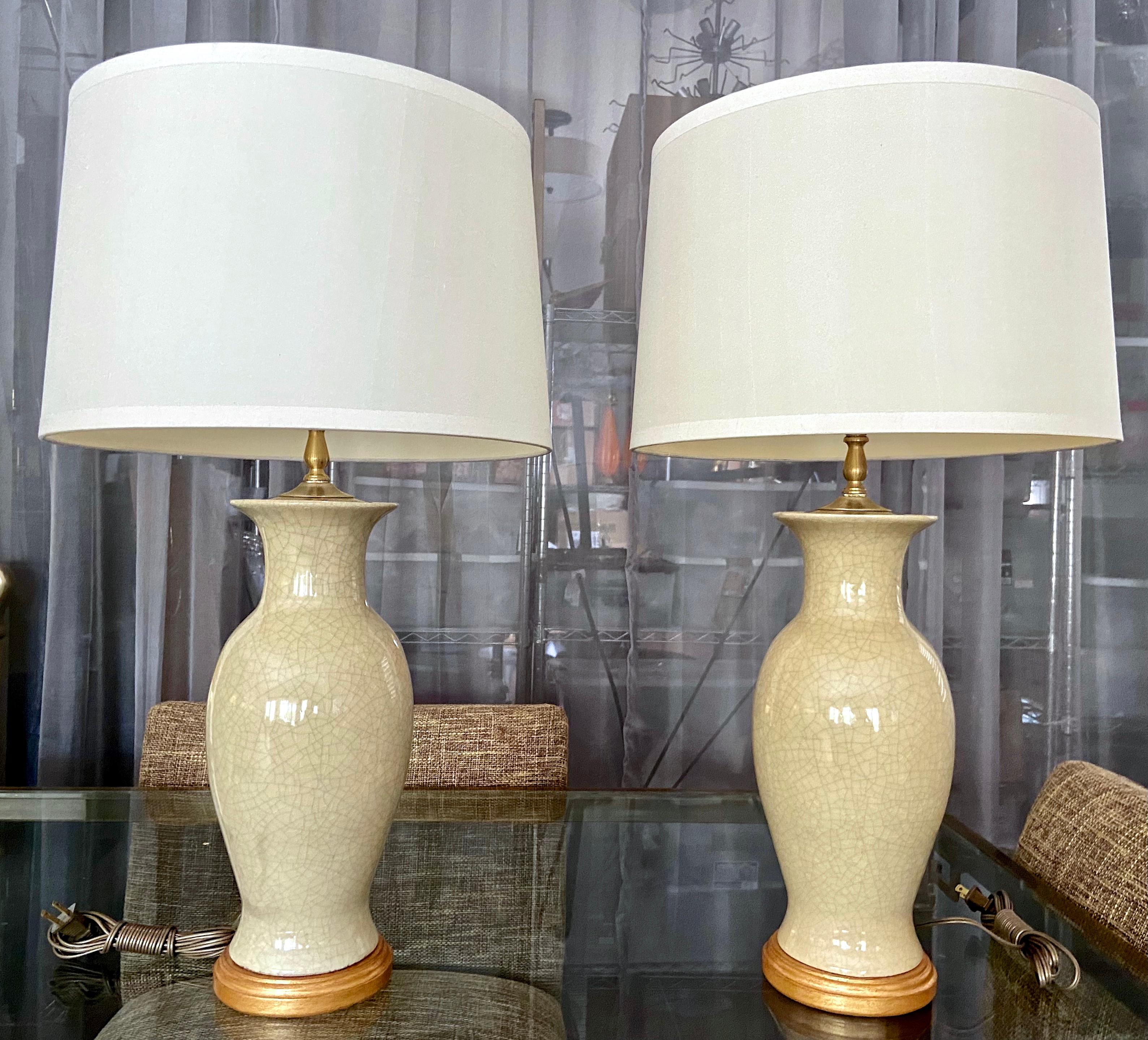 Pair Asian Chinese Pale Yellow Porcelain Table Lamps 10