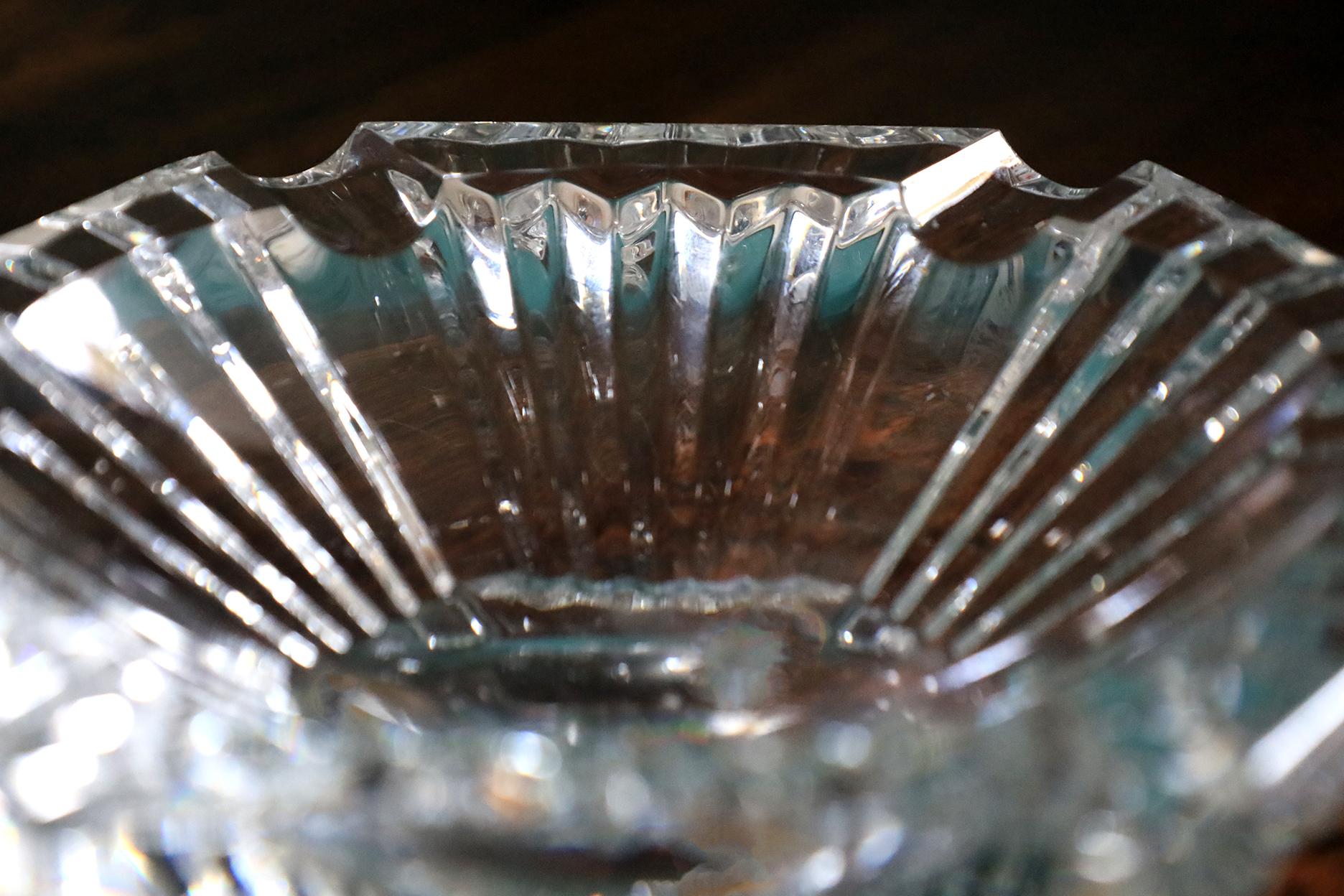 Pareja de ceniceros de cristal de Baccarat finales del siglo XX en venta