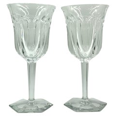 Paire de grands verres à vin de Baccarat Malmaison