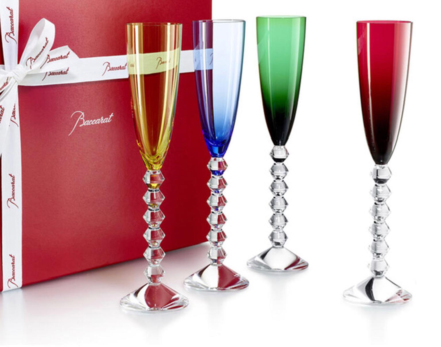 Let's drink in this wonderful crystal glasses!
It will become a remarkable experience. By touching the real Baccarat crystal it is possible to understand that it is a warm crystal.