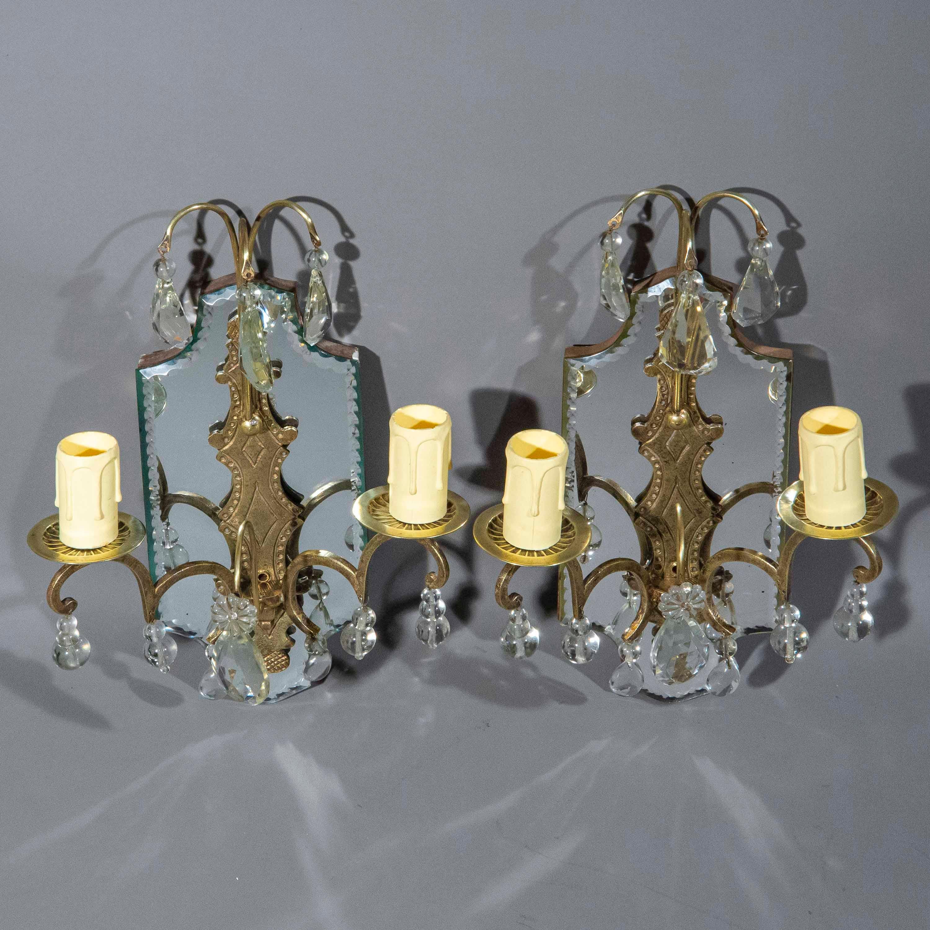 Paar Baguès Wandleuchter aus gespiegelter Bronze mit 2 Lichtern, Frankreich, 1950er Jahre im Zustand „Gut“ im Angebot in Richmond, London
