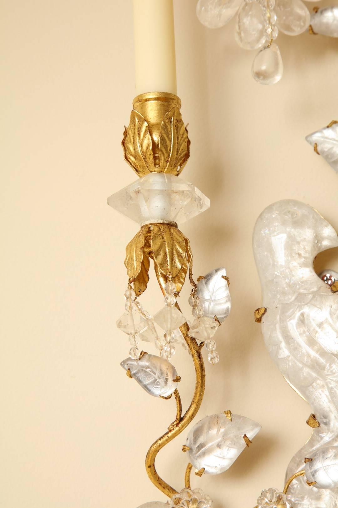 Paire d'appliques à deux lumières en cristal de roche de style Bagues en vente 1