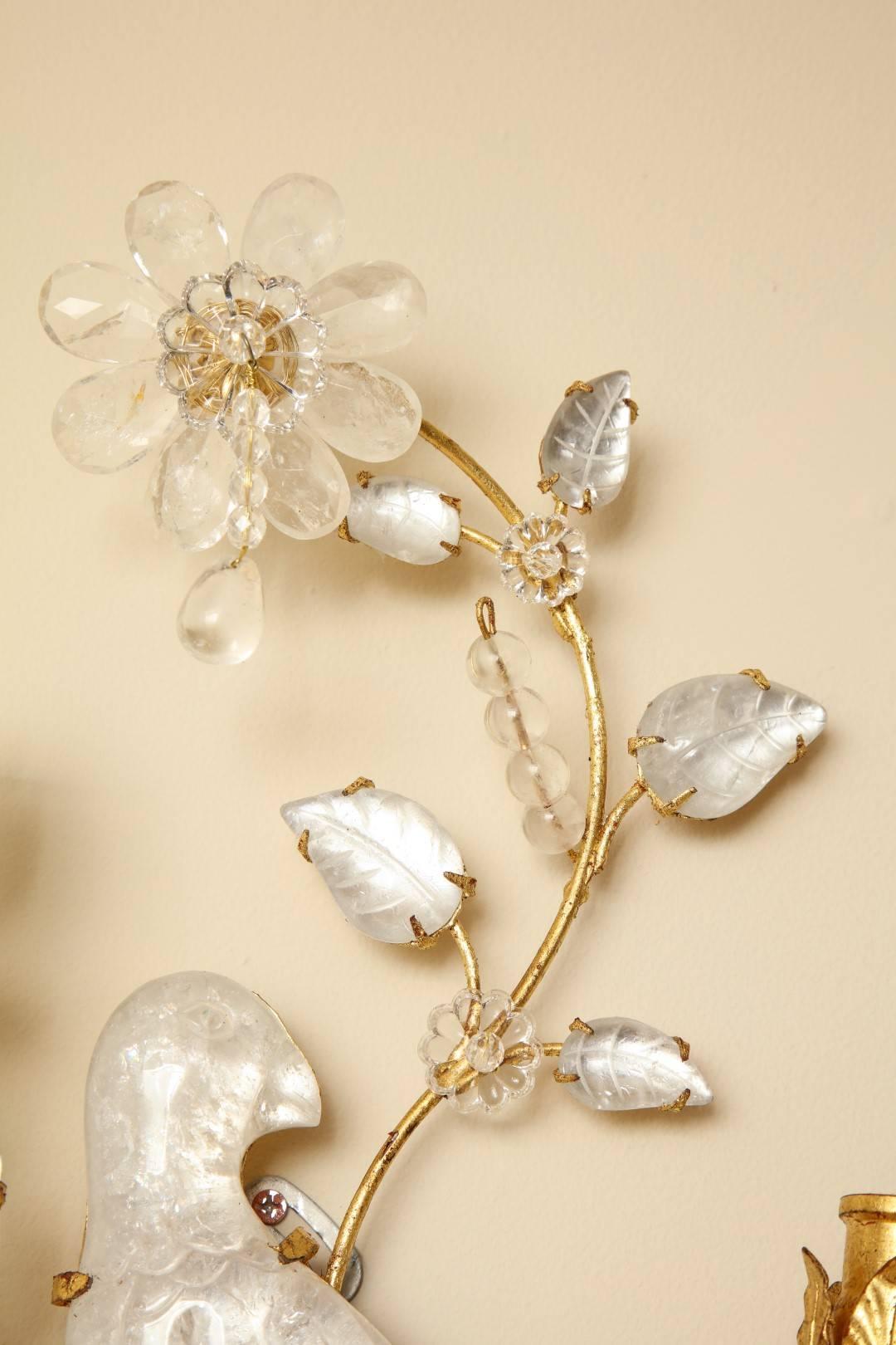 Paire d'appliques à deux lumières en cristal de roche de style Bagues en vente 2