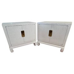Paire de tables de nuit Baker Asian Modern Mid Century Grass Cloth Cream Lacquer Raffia