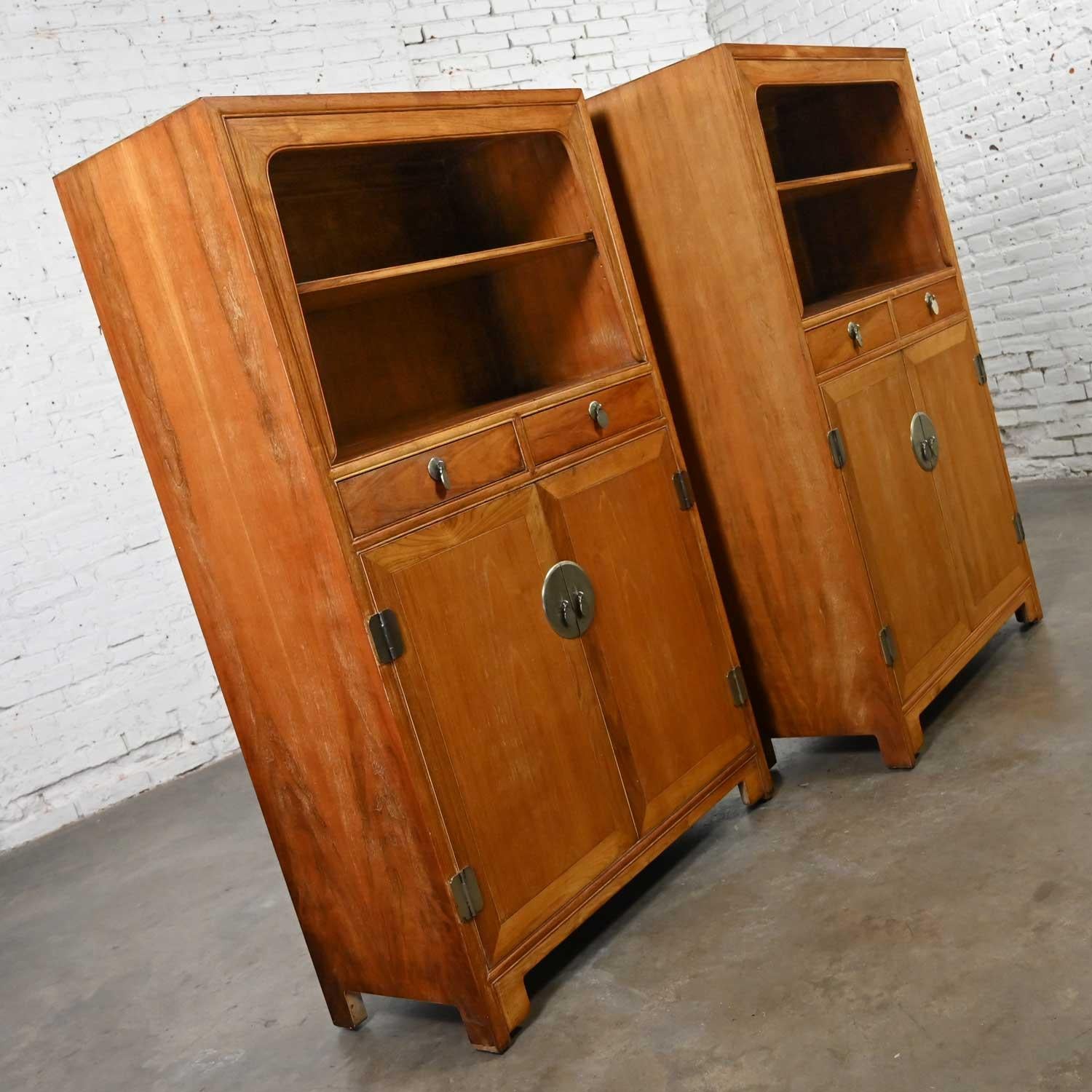 Pair Baker Far East Collection Michael Taylor Natural Elmwood Colonnade Cabinets in vendita 5