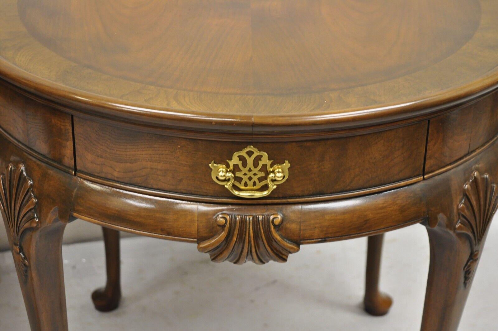 Pair Baker Furniture English Queen Anne Style Burl Walnut Round Side End Tables In Good Condition For Sale In Philadelphia, PA