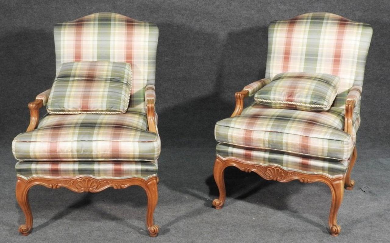 Late 20th Century Pair of Baker Furniture French Louis XV Style Carved Walnut Fauteuils circa 1970