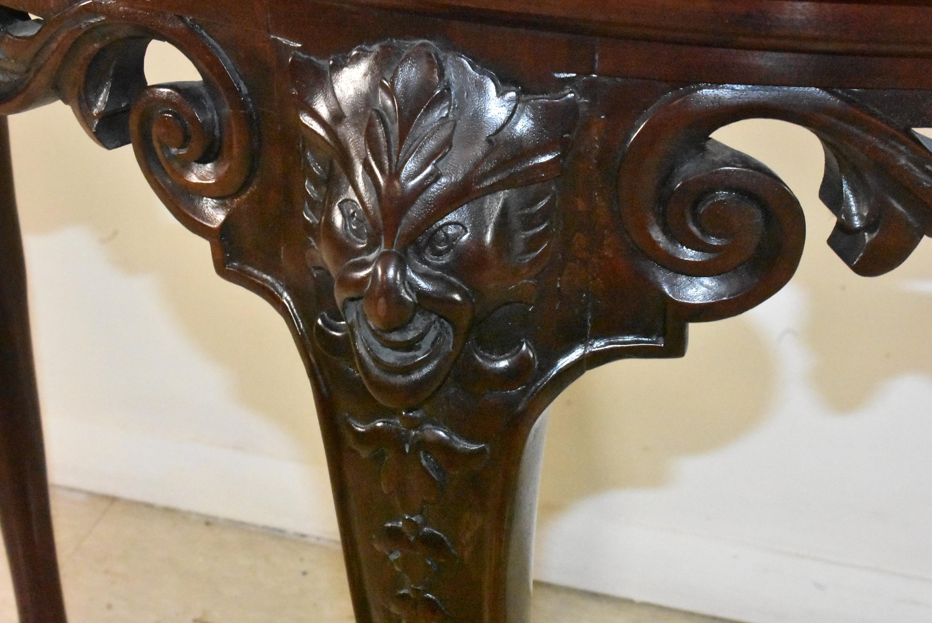 Coppia di tavoli Baker Stately Homes Chippendale Demilune in mogano in vendita 1