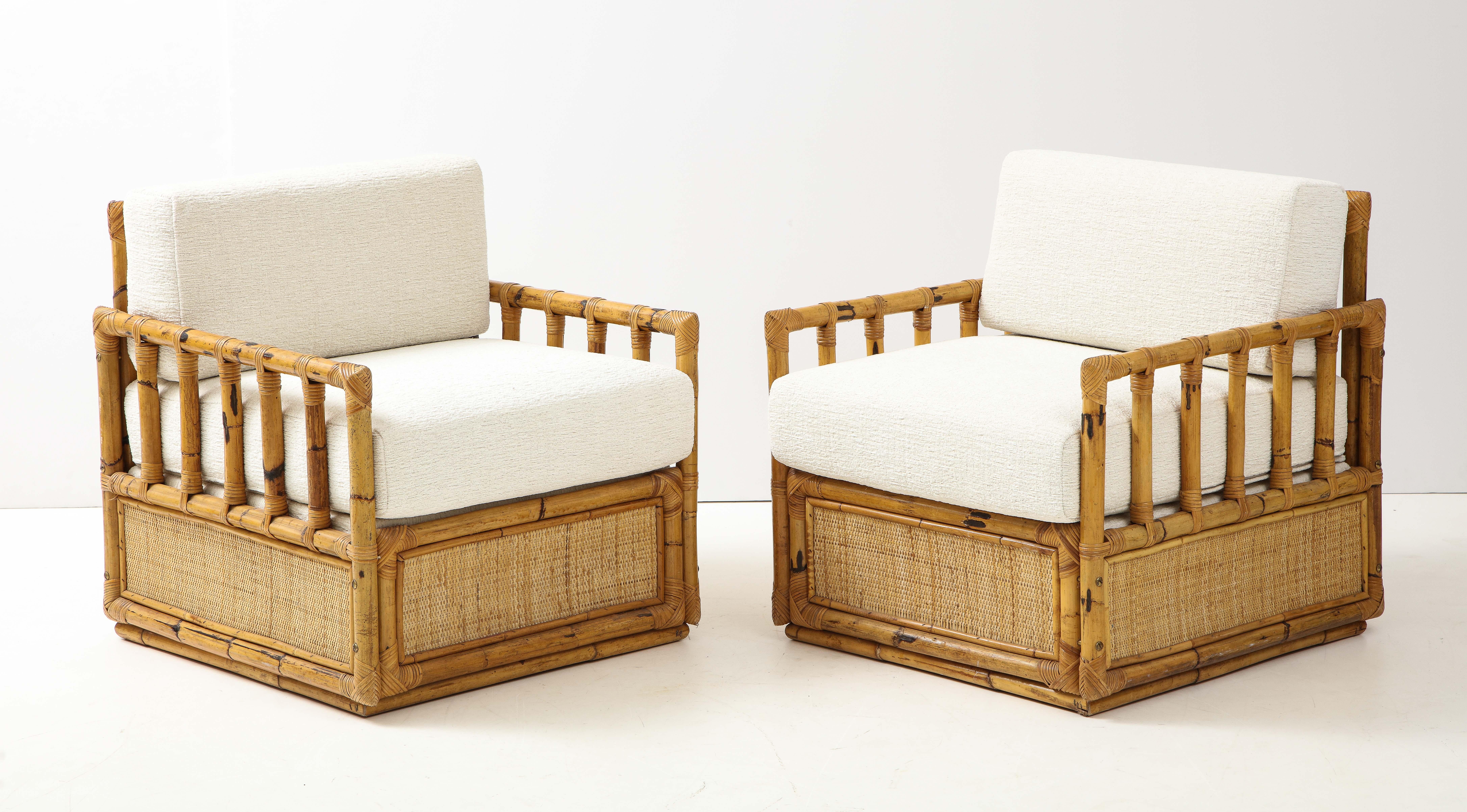 Mid-Century Modern Pair Bamboo and Rattan Lounge Chairs by Vivai del Sud, Ivory Boucle, Italy, 1970
