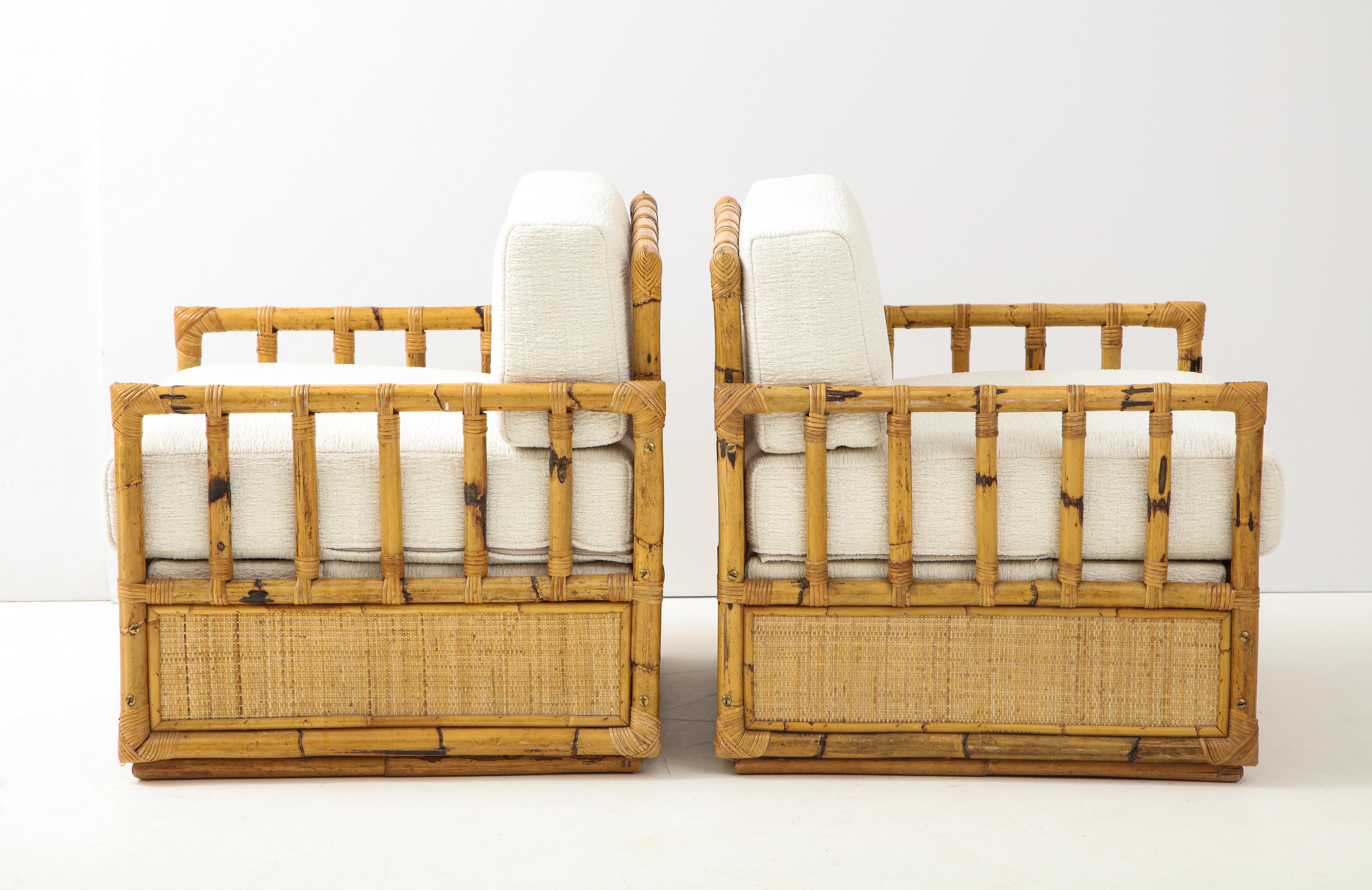 Late 20th Century Pair Bamboo and Rattan Lounge Chairs by Vivai del Sud, Ivory Boucle, Italy, 1970