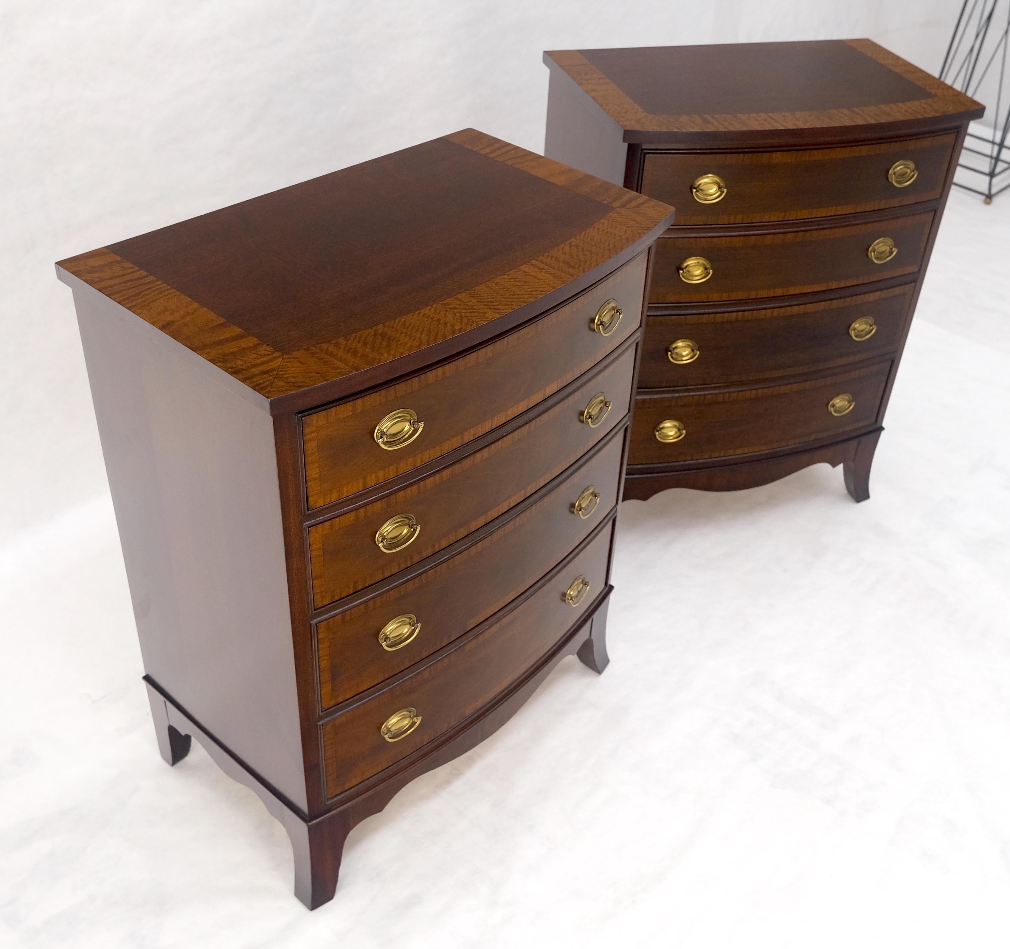 Coppia di cassetti a fascia con 4 cassetti alti 31