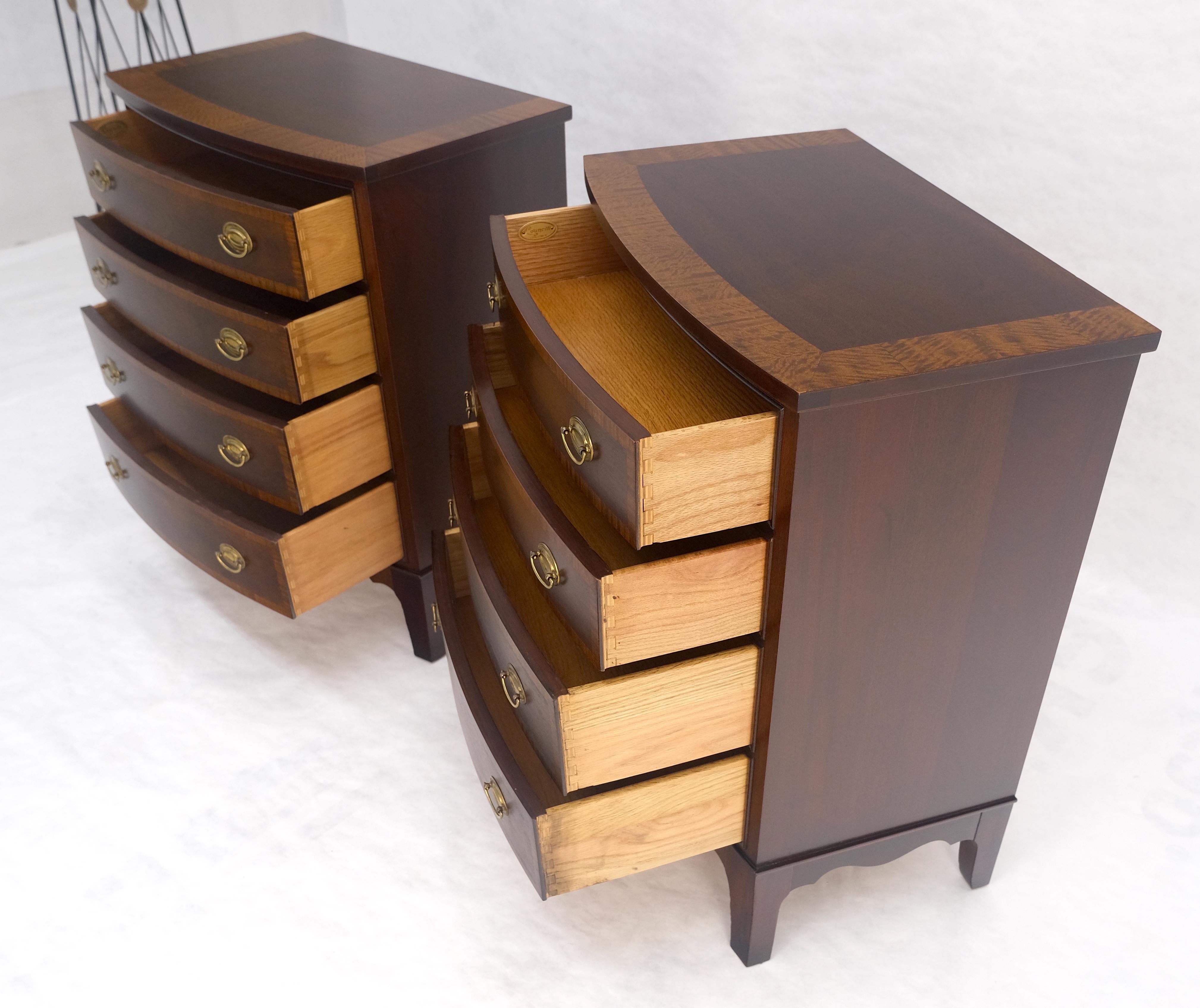 XX secolo Coppia di cassetti a fascia con 4 cassetti alti 31