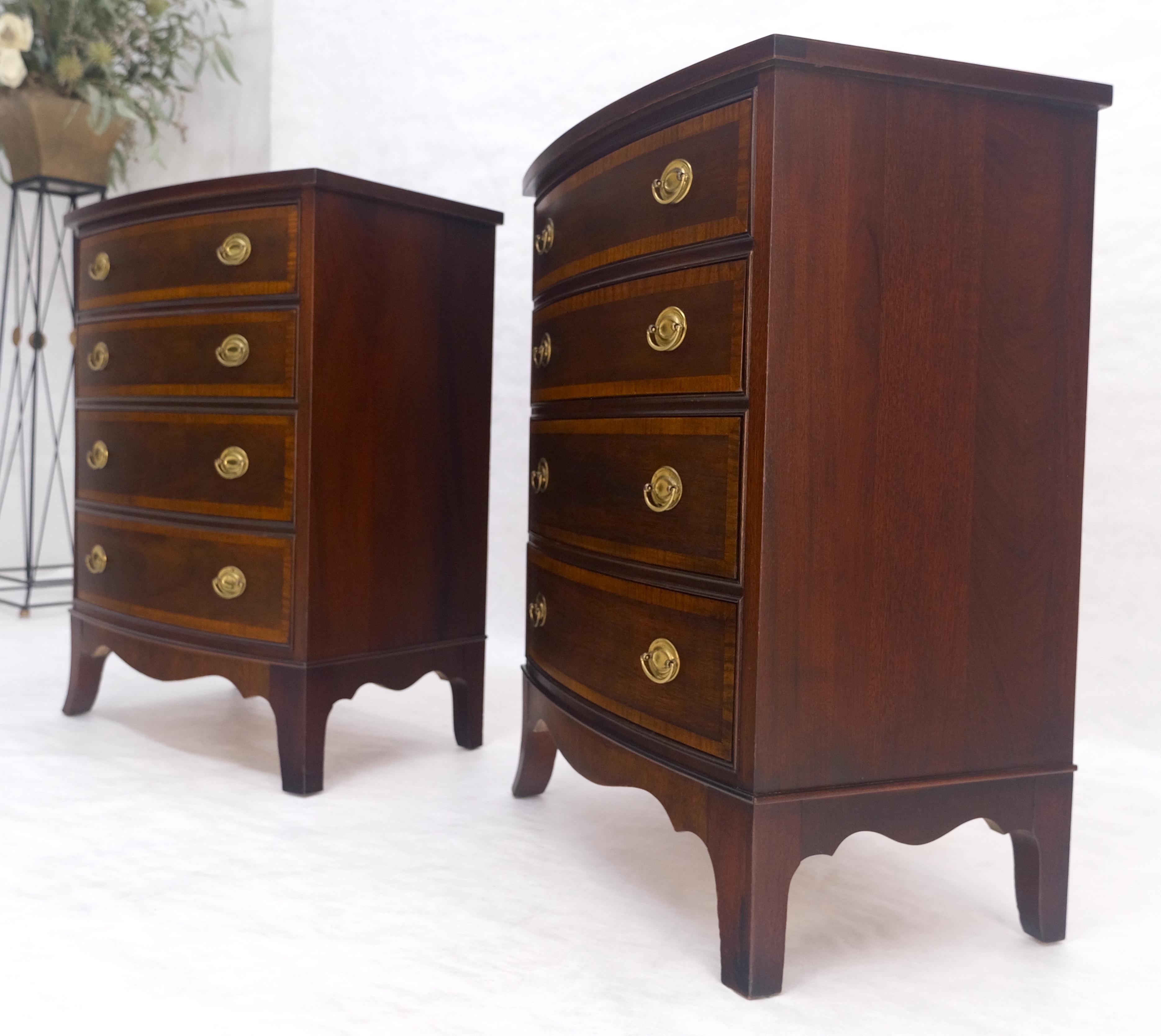 Coppia di cassetti a fascia con 4 cassetti alti 31