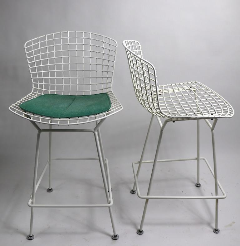 Pair of Bar Counter Stools by Bertoia for Knoll In Good Condition In New York, NY