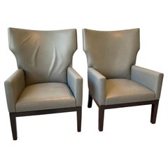 Paire de fauteuils en cuir gris Barbuda par Christian Liagre pour Holly Hunt