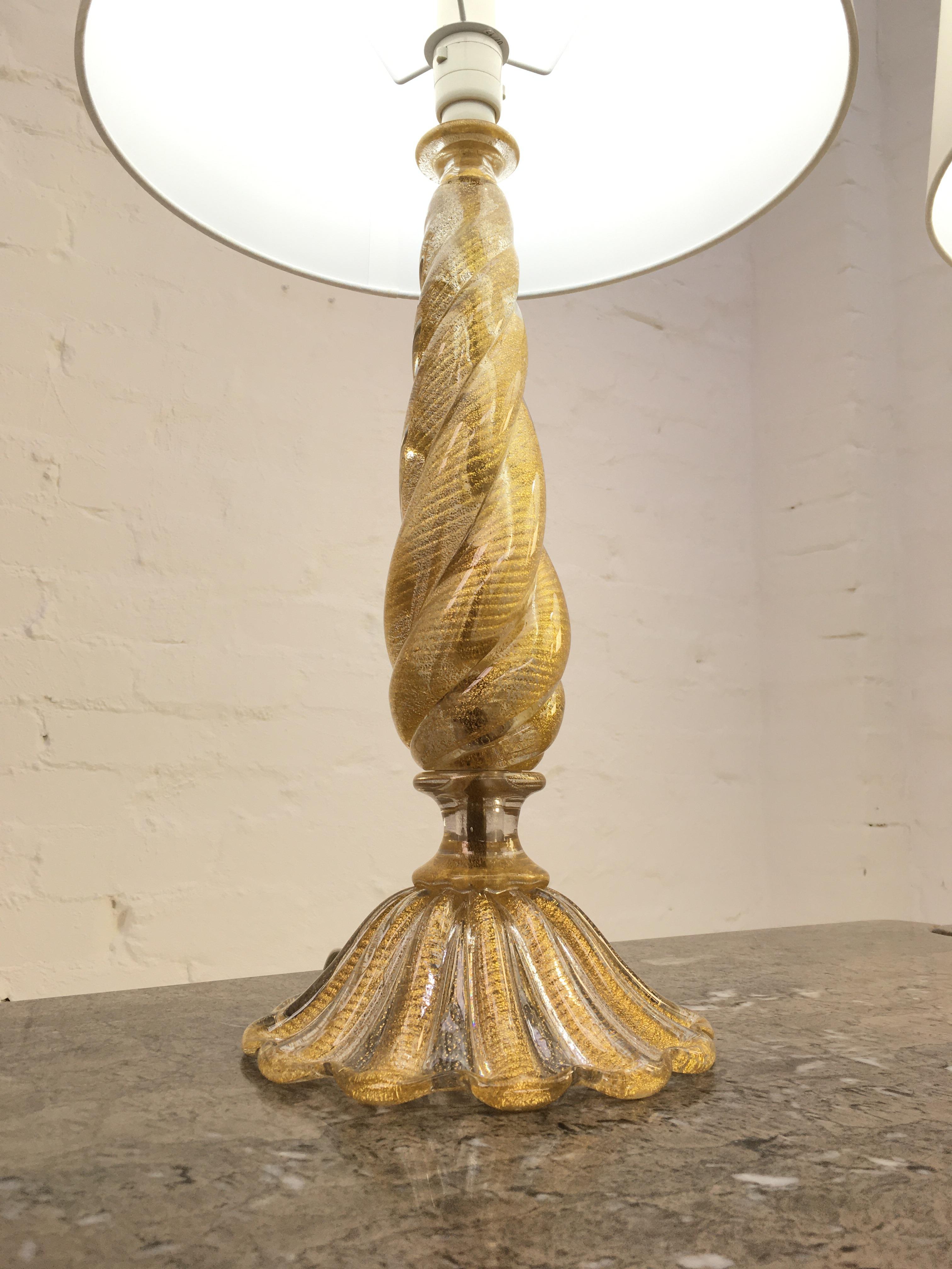 Mid-20th Century Pair of Barovier and Toso 'Cordonato D'oro' Murano Glass Lamps, Italy, 1950s For Sale