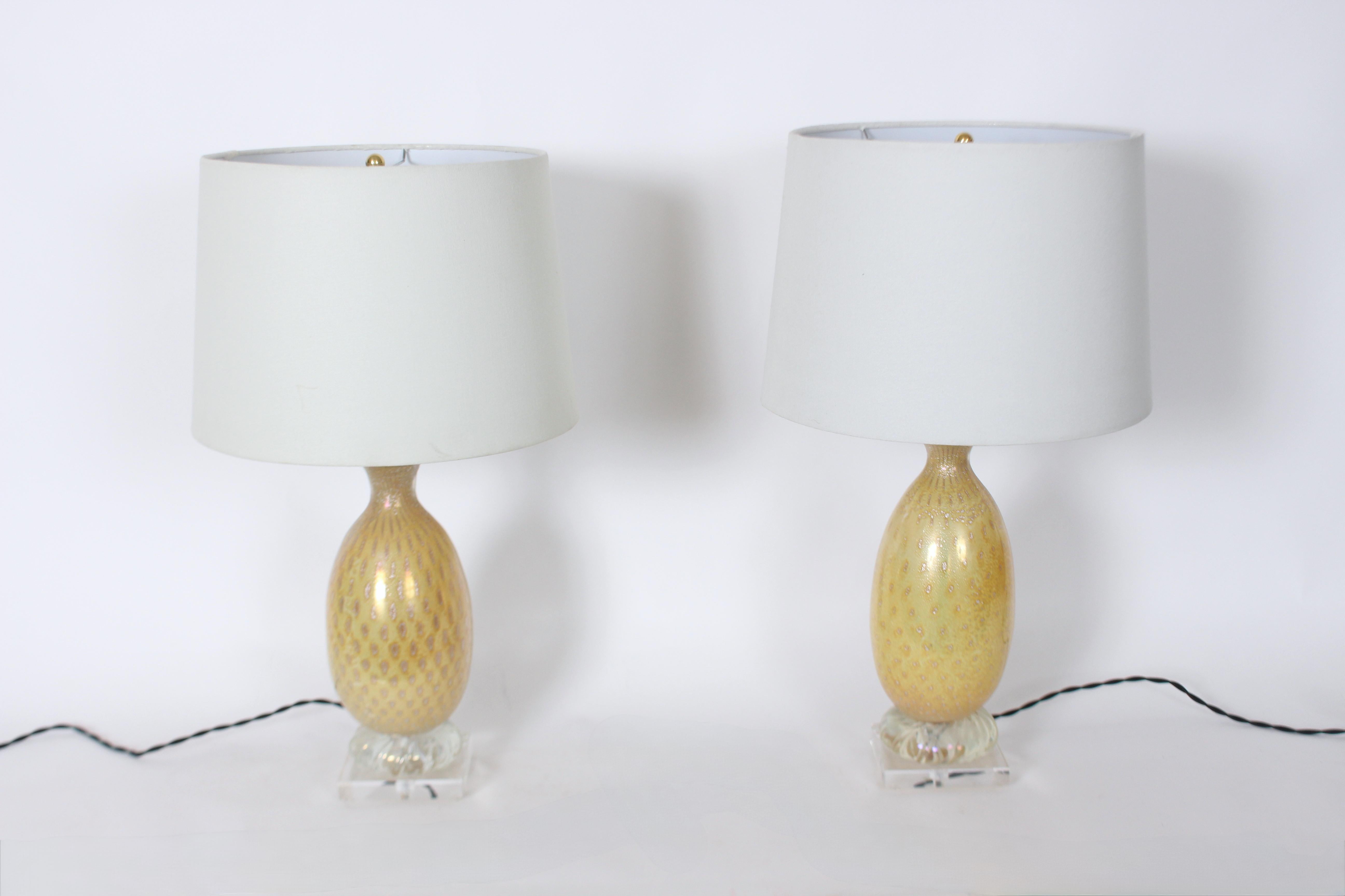 Pair Barovier et Toso Iridescent Yellow Murano Glass Table Lamps, 1950's For Sale 12