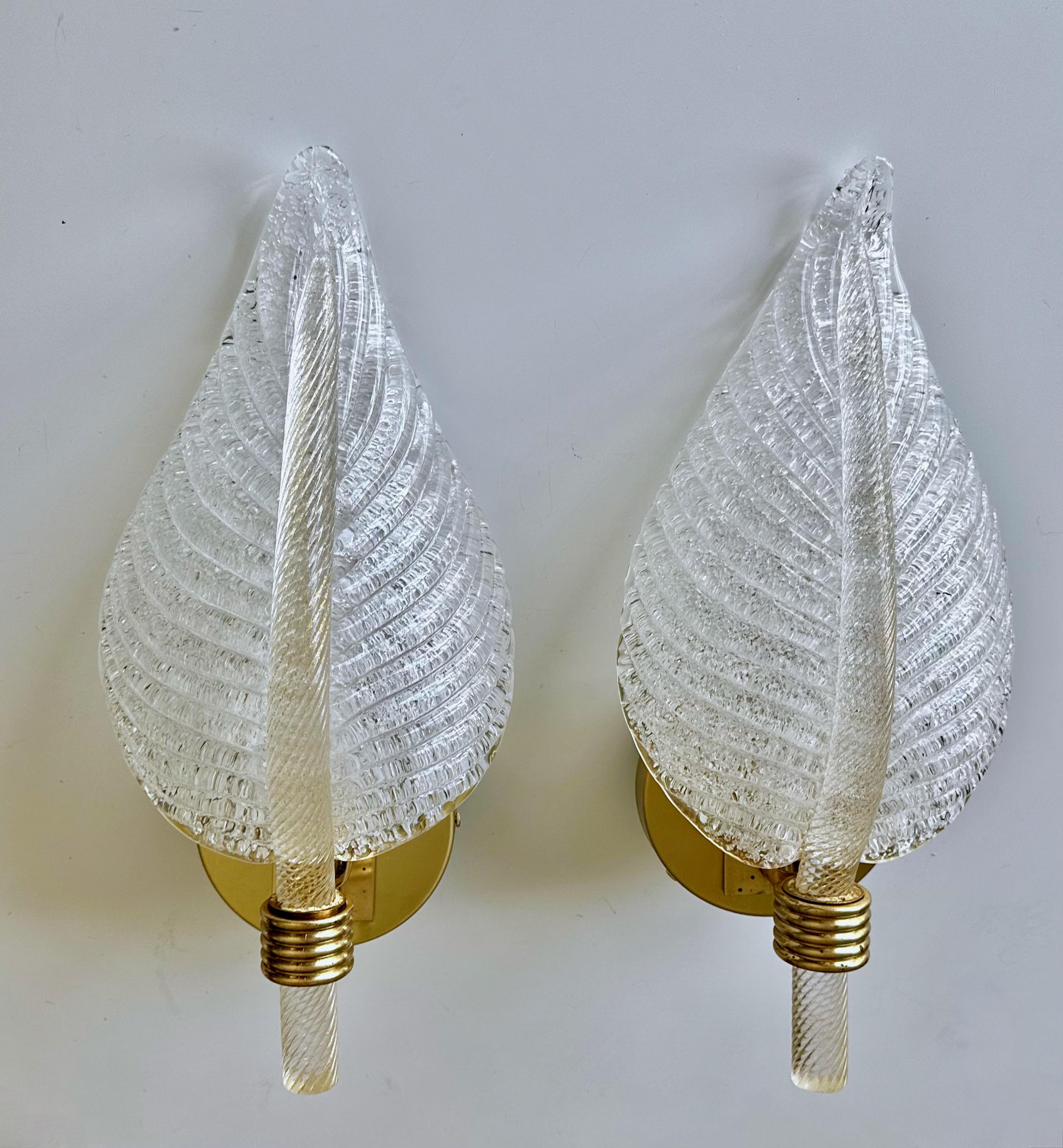 Pair Barovier Murano Rugiadoso Leaf Wall Sconces In Good Condition For Sale In Palm Springs, CA