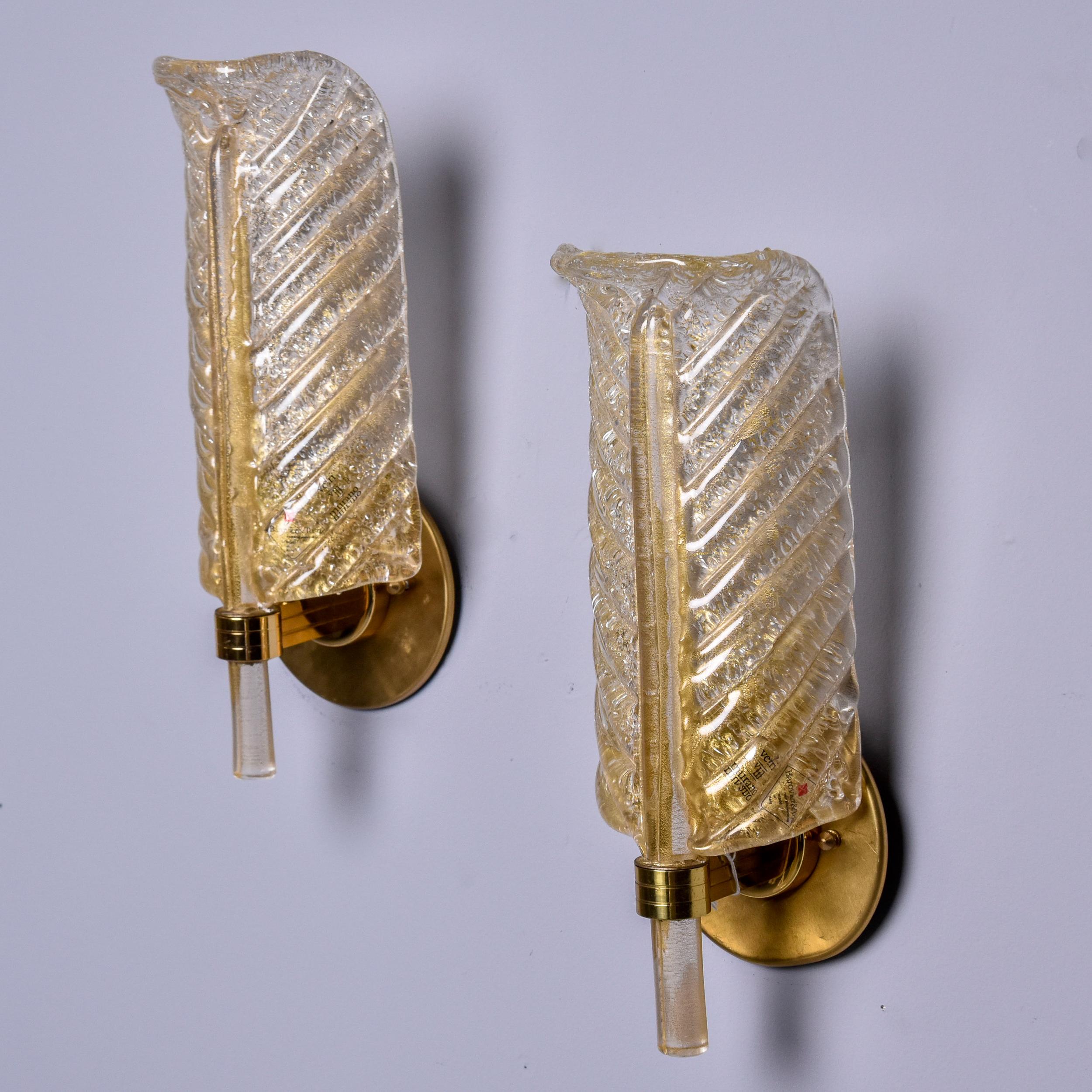 Mid-Century Modern Pair Barovier & Toso Feather or Leaf Form Murano Sconces with Gold Inclusions For Sale