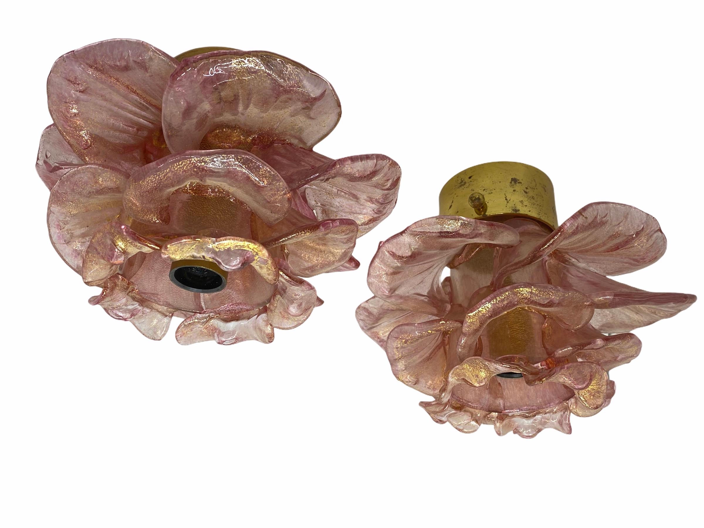 Modern Pair of Barovier Toso Flush Mount Murano Glass Gold and Old Rose Flowers, 1950s