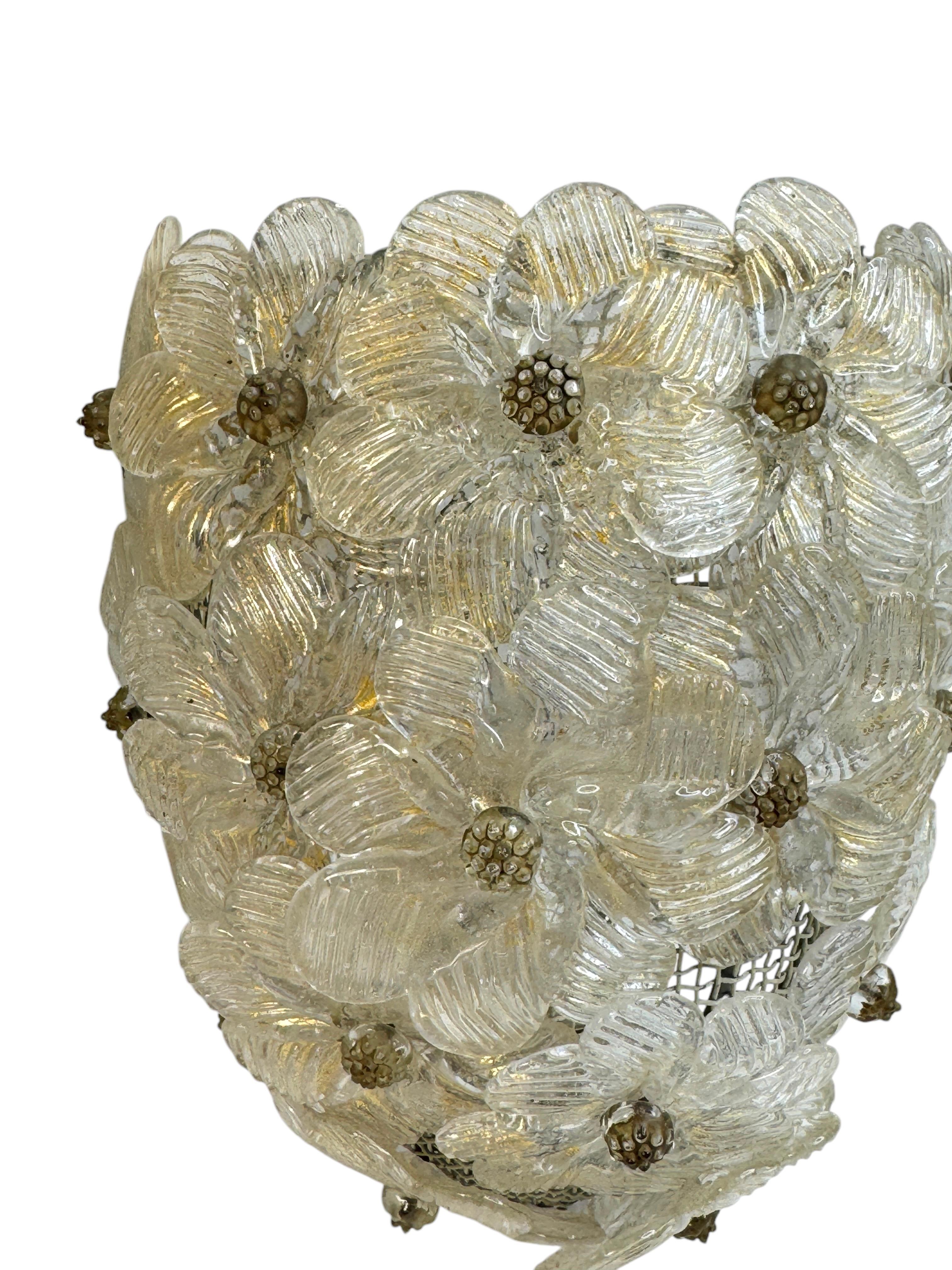 Paire d'appliques Barovier&Toso Verre de Murano or et panier de fleurs de glace, années 1950 4