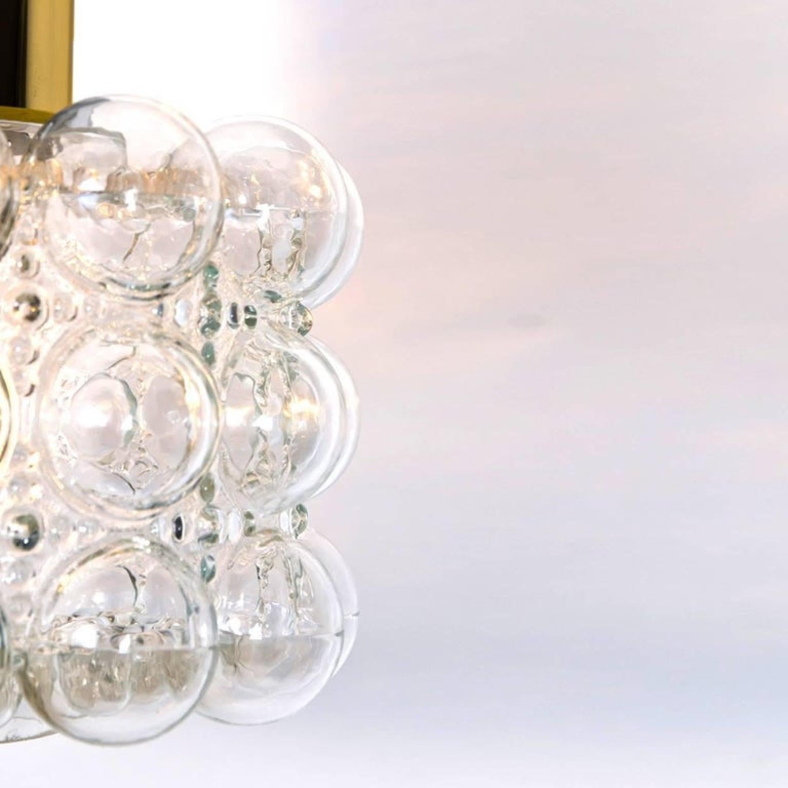 Pair  Beautiful Bubble Glass Pendant Lamps by Helena Tynell, 1960 In Good Condition For Sale In Rijssen, NL