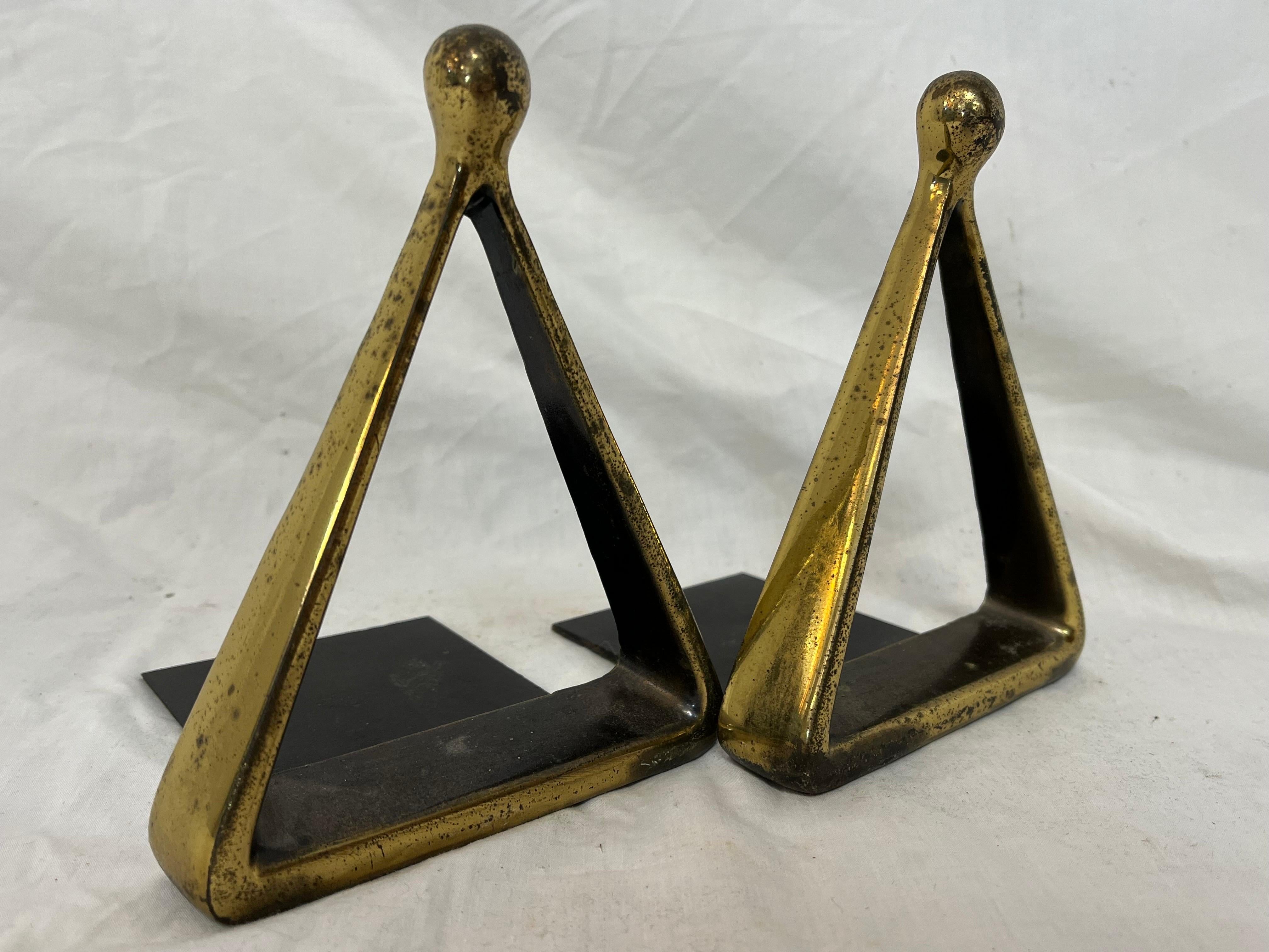 Pair Ben Seibel Vintage and Well Patinated Triangle Bookends for Jenfredware In Fair Condition In Atlanta, GA