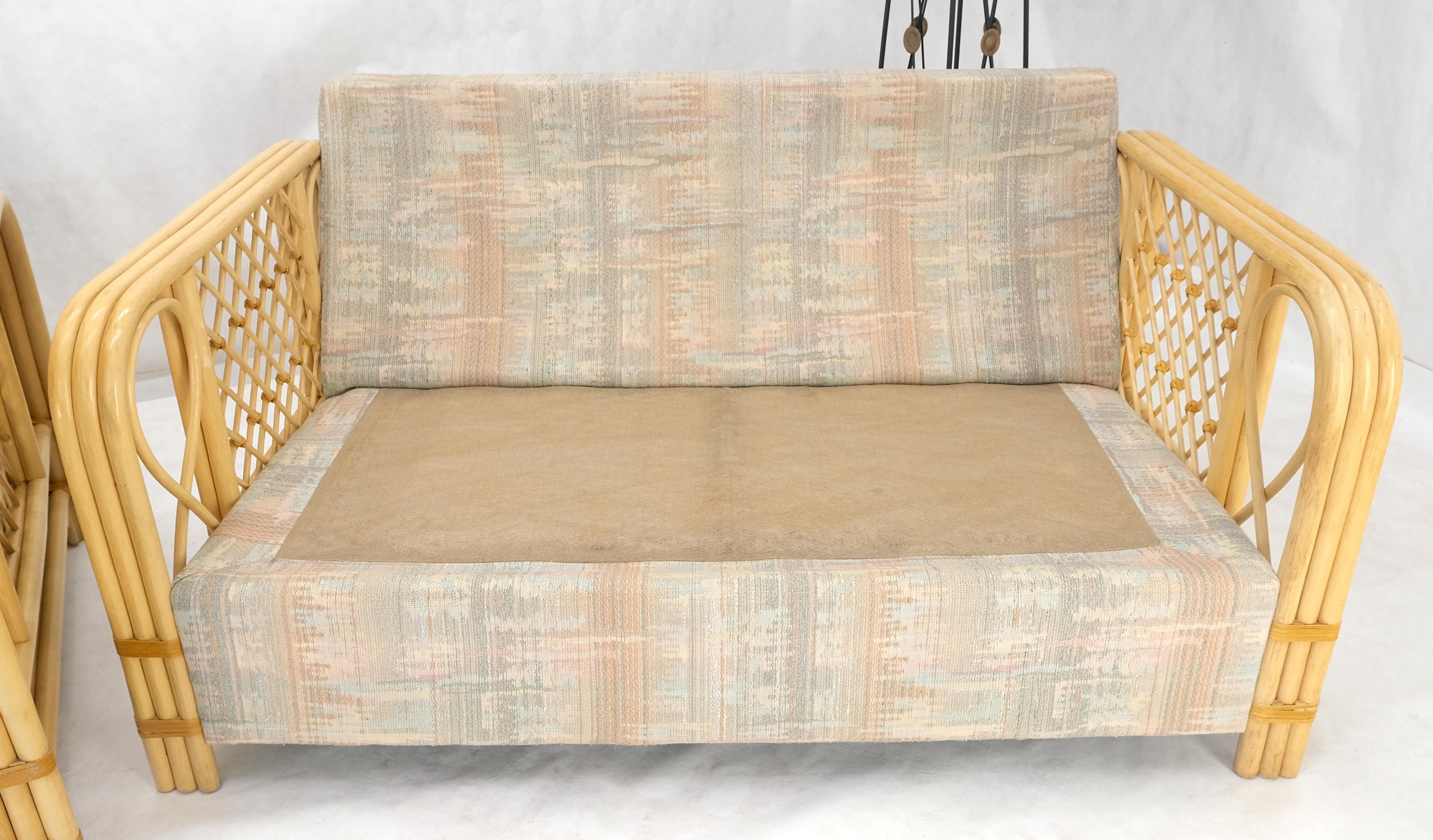 Paar gebogene Bambusrahmen Leinen wie Polsterung Mid Century Modern Sofa Loveseat im Angebot 4