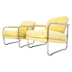 Coppia di sedie da salotto con struttura in tubo piegato in stile metà secolo moderno di Cassina