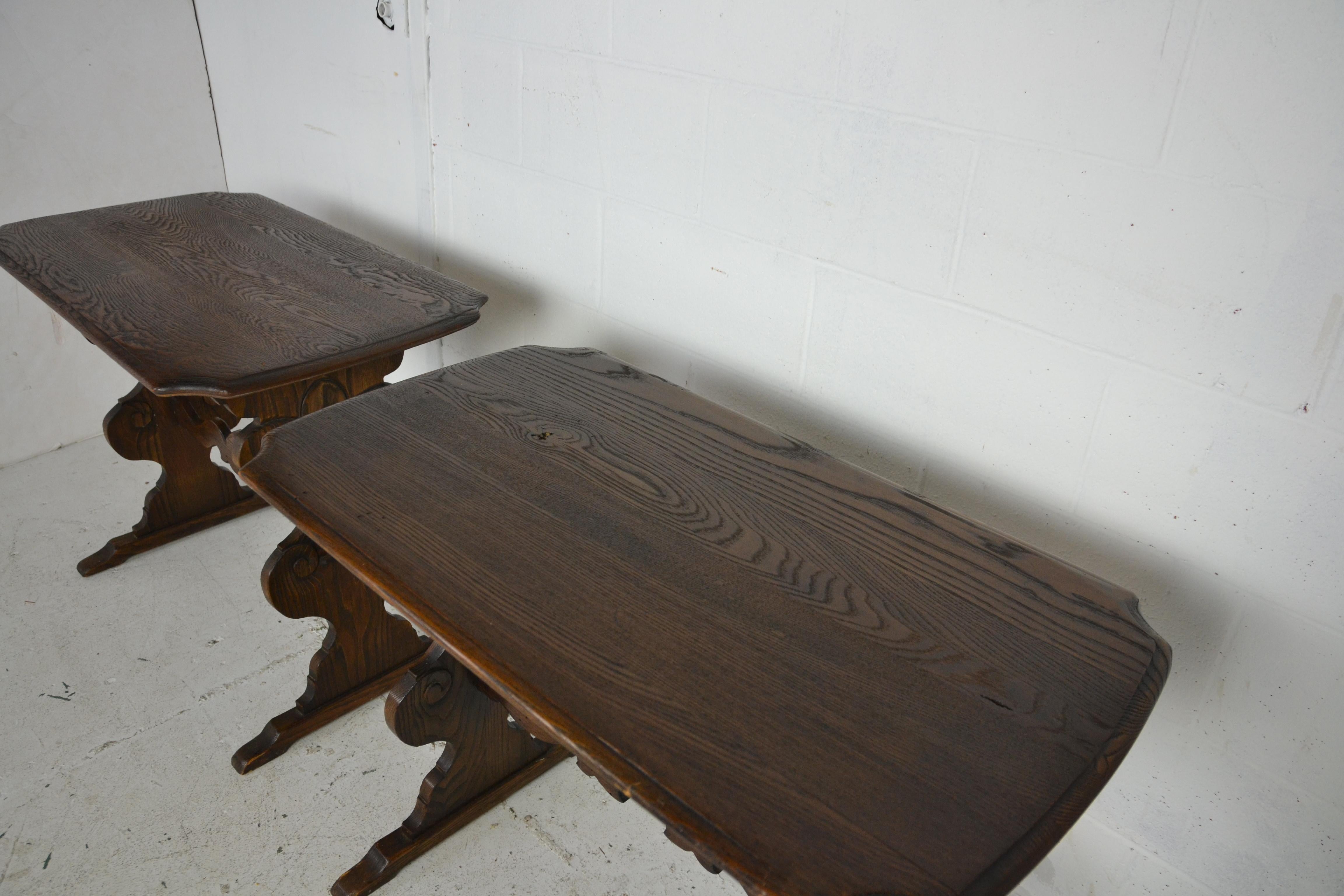 Pair of Berkey & Gay End Tables In Good Condition In Pomona, CA