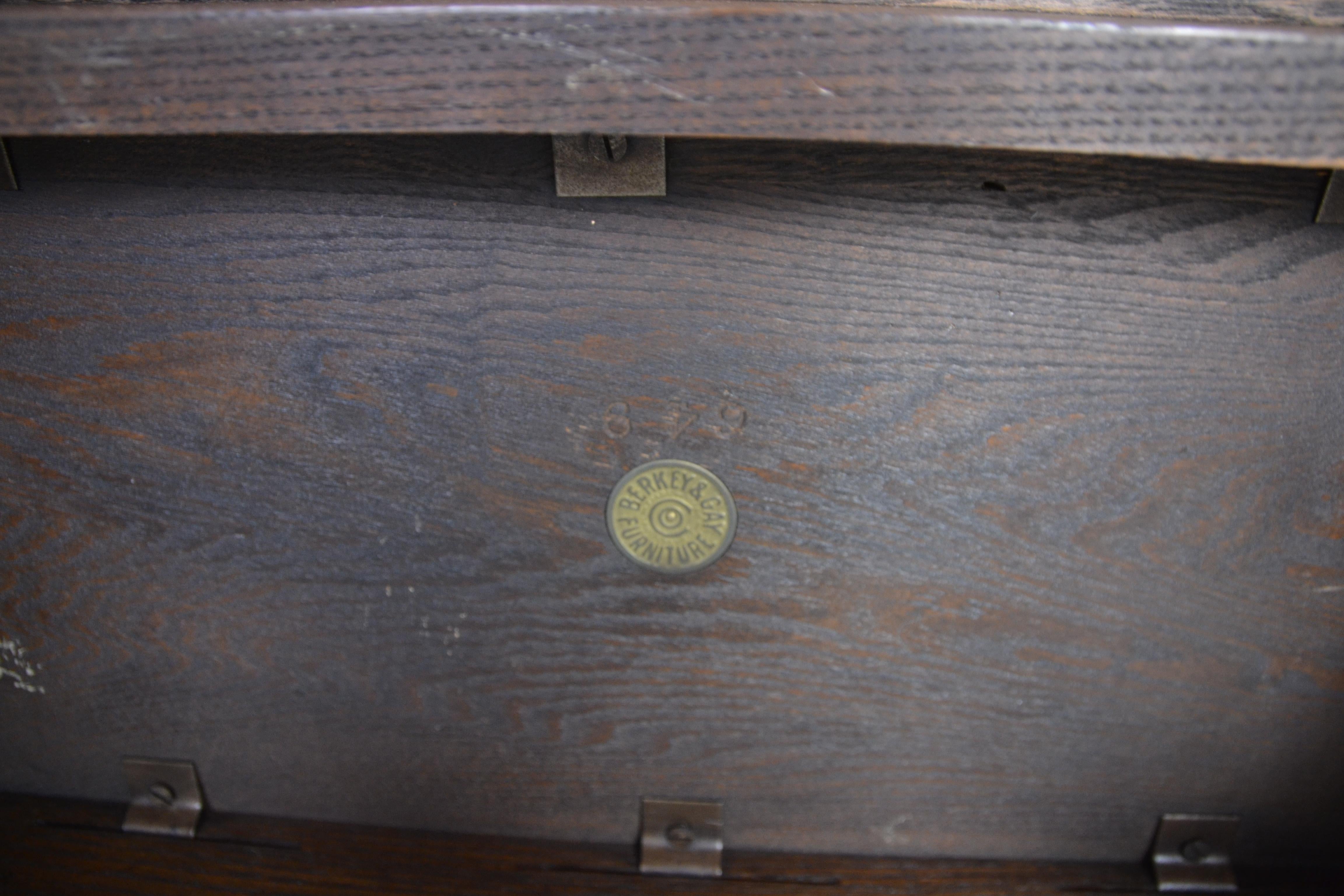 Pair of Berkey & Gay End Tables 2