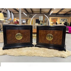 Pair Bernhardt Chinoiserie Asian Nightstand Cabinets with Pull Out Trays