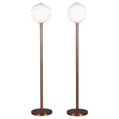 Paire de lampadaires en verre fendu sur mesure avec base en laiton foncé