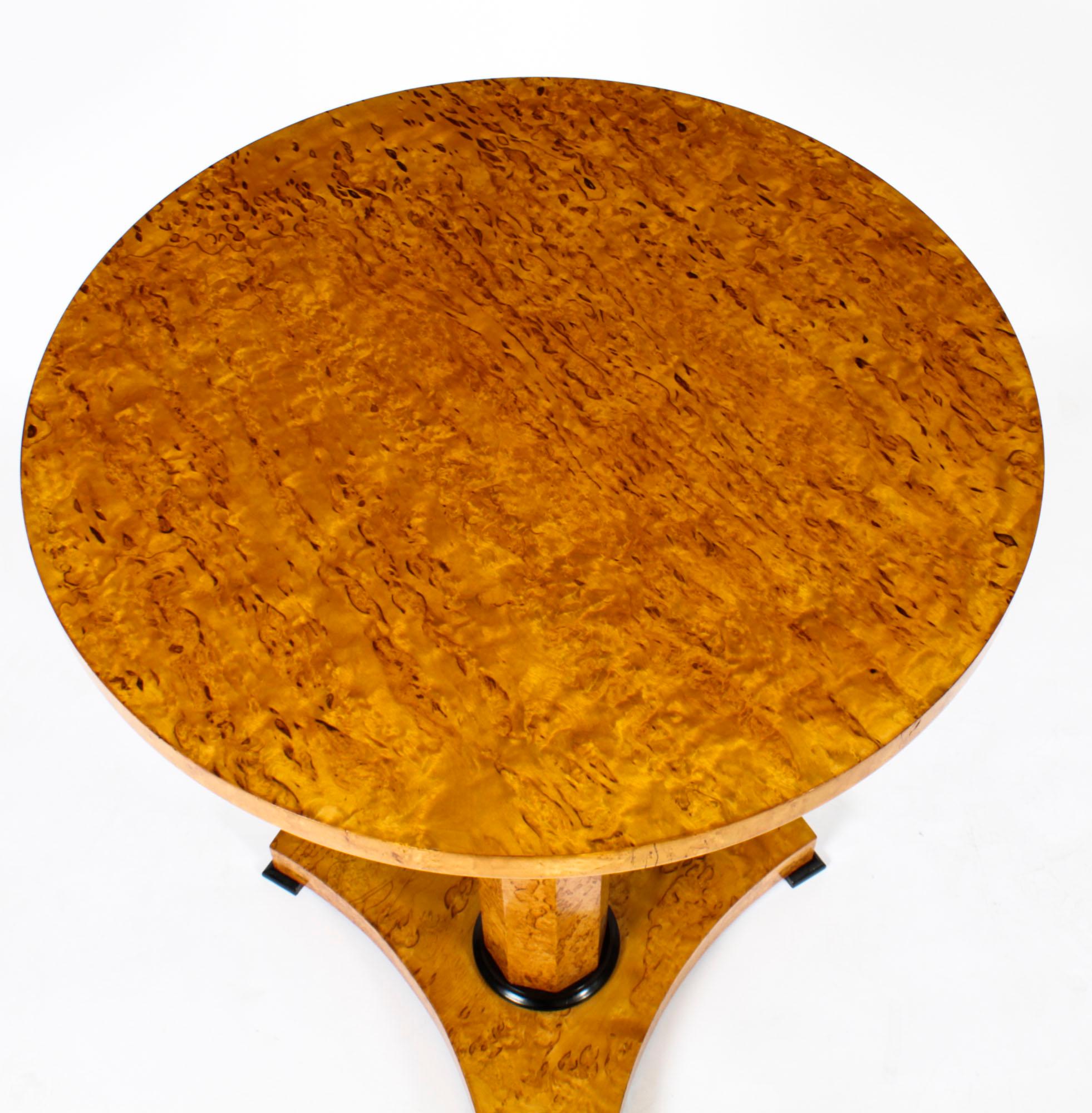 Pair Biedermeier Masur Burr Birch Occasional Tables Mid-20th Century In Good Condition In London, GB