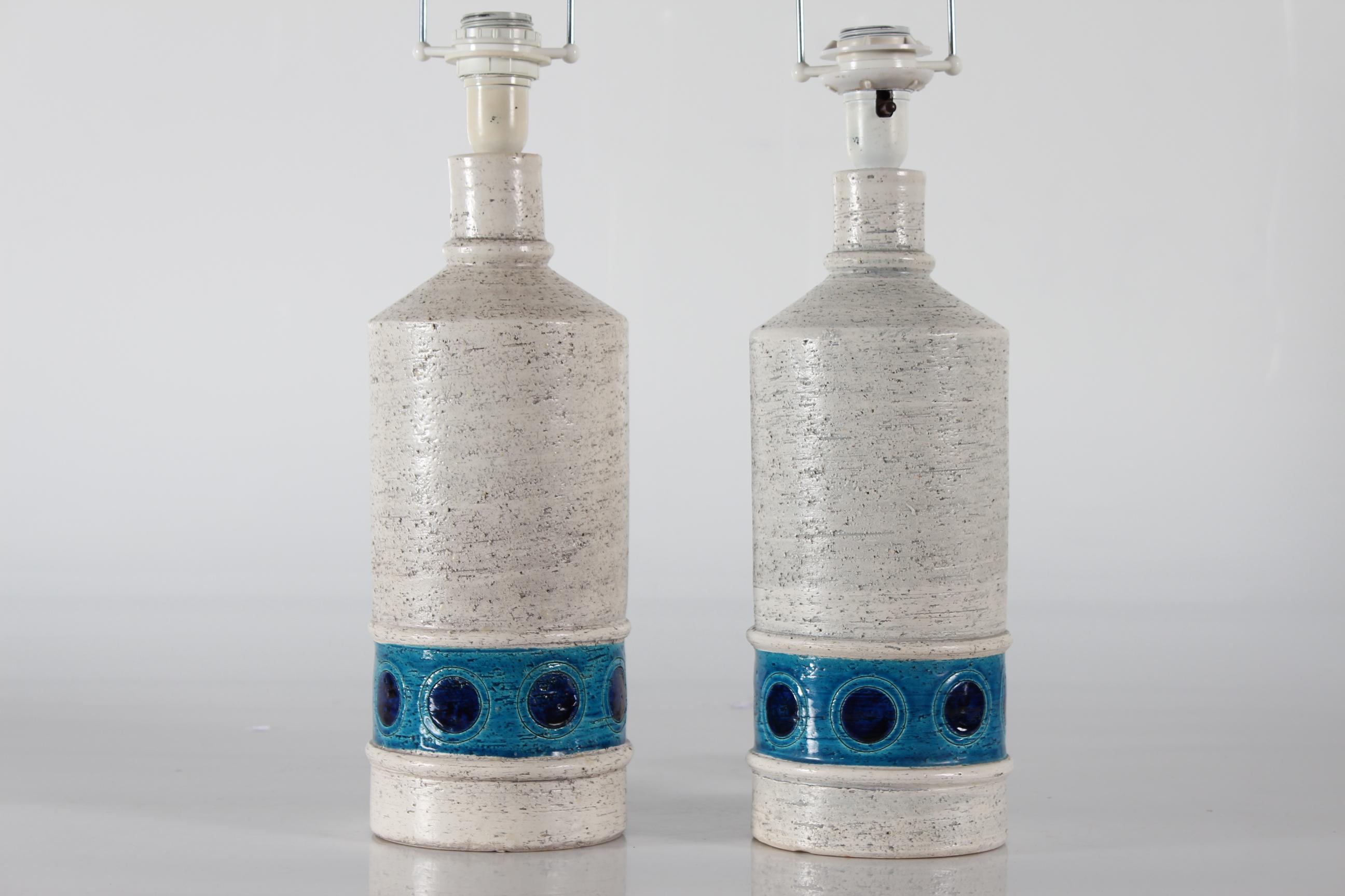 Pair Bitossi Italy Tall Ceramic Table Lamps White and Blue with New Lampshades In Good Condition In Aarhus C, DK