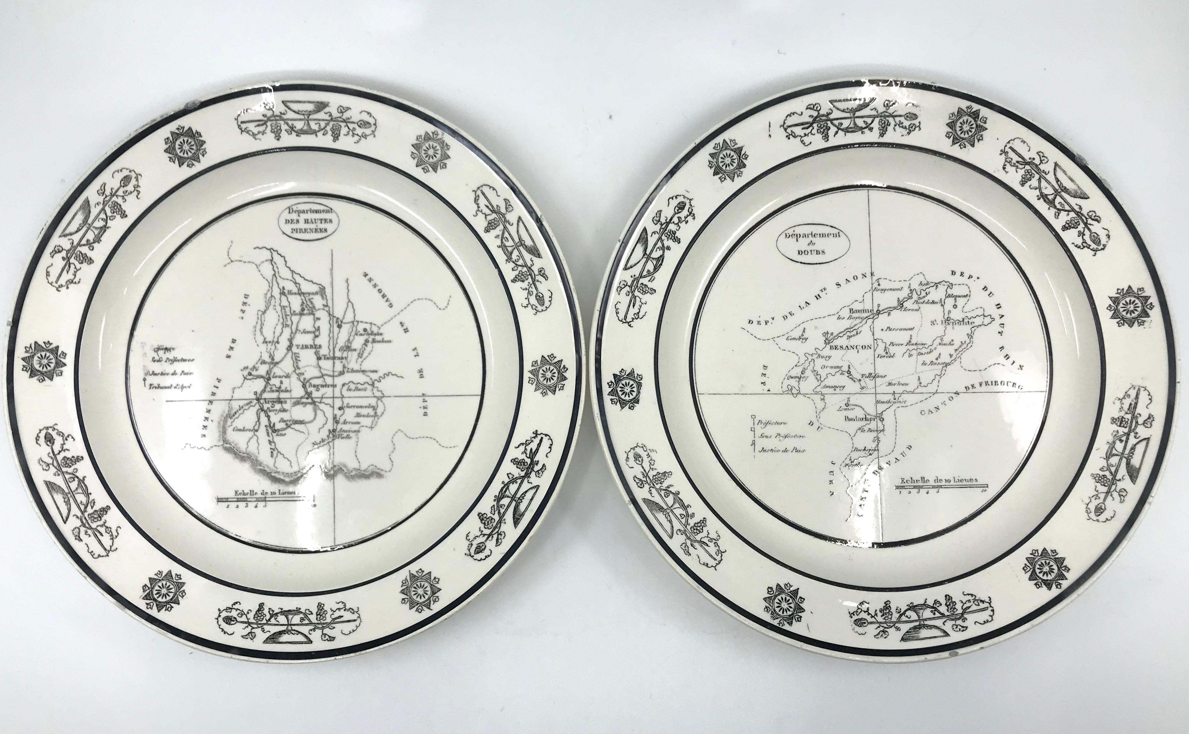 Pair Black and White French Creamware Map Plates In Good Condition For Sale In New York, NY