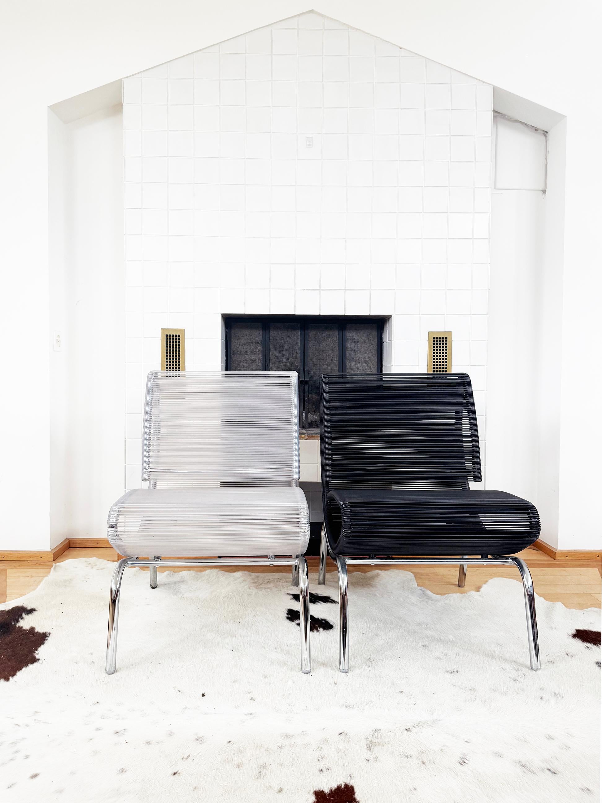 Fin du 20e siècle PAIR Black + Clear Chair Model 