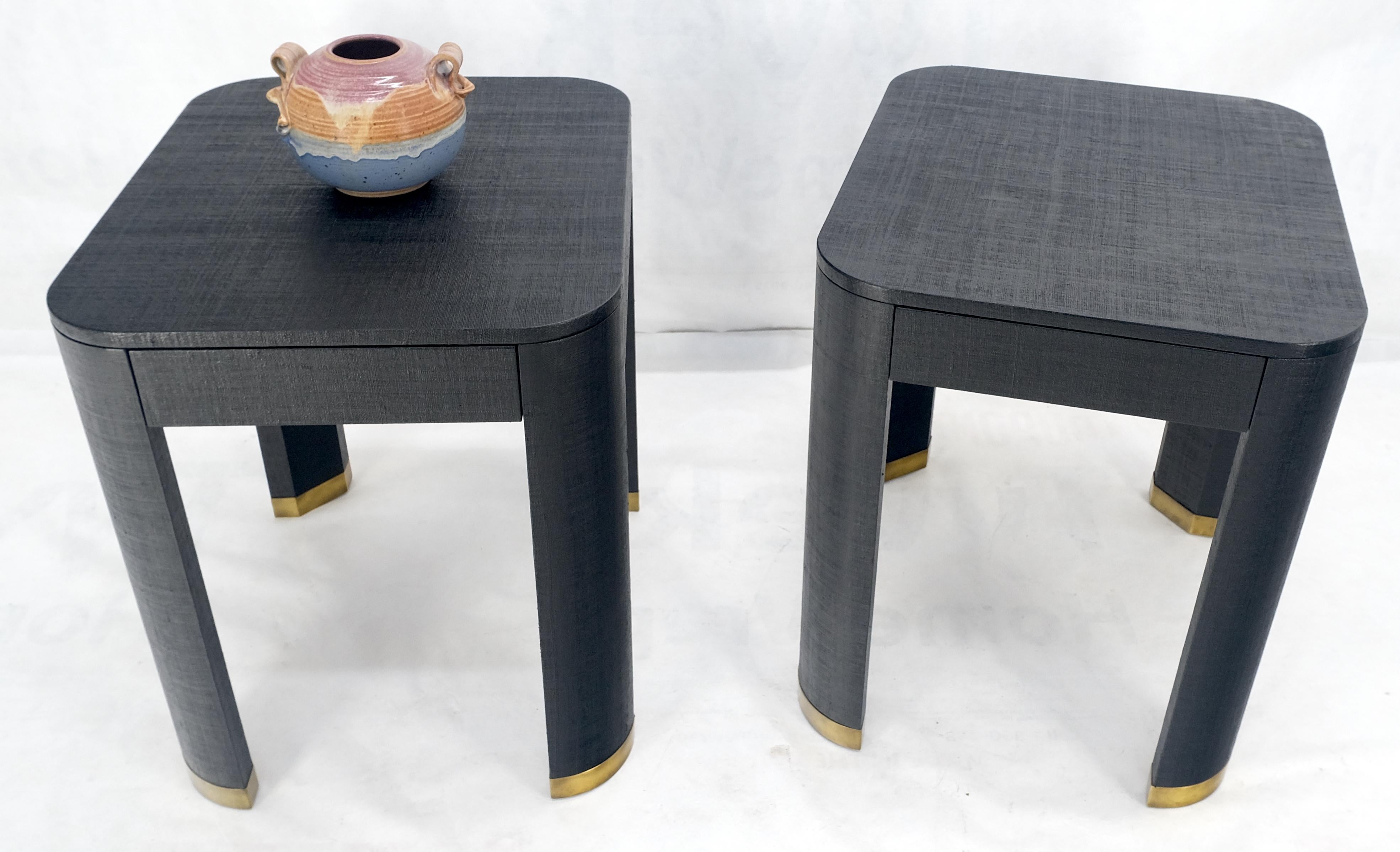 Toile de ramie Paire de tables de chevet à un tiroir en laque noire enveloppée de tissu d'herbe MINT ! en vente
