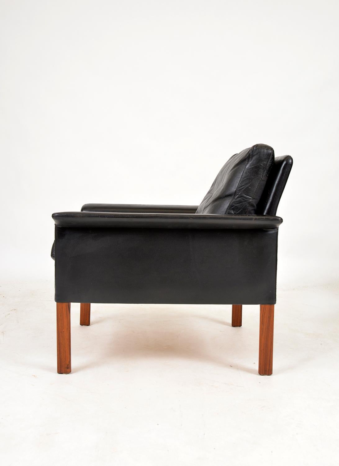 Pair Black Leather Lounge Chairs Model 500 by Hans Olsen CS Møbler Denmark 1960s 4