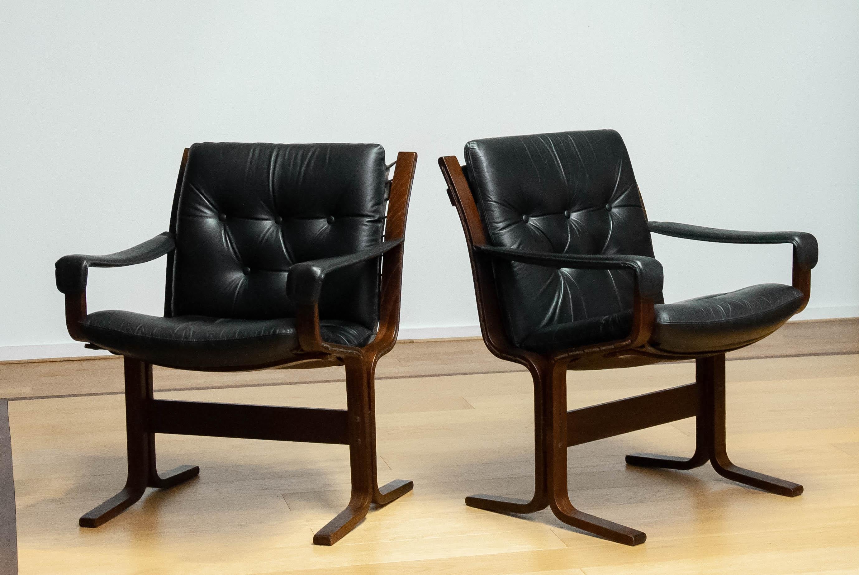 Norwegian Pair Black Leather Padded Model 'Siesta' Dining Office Chairs By Ingmar Relling For Sale