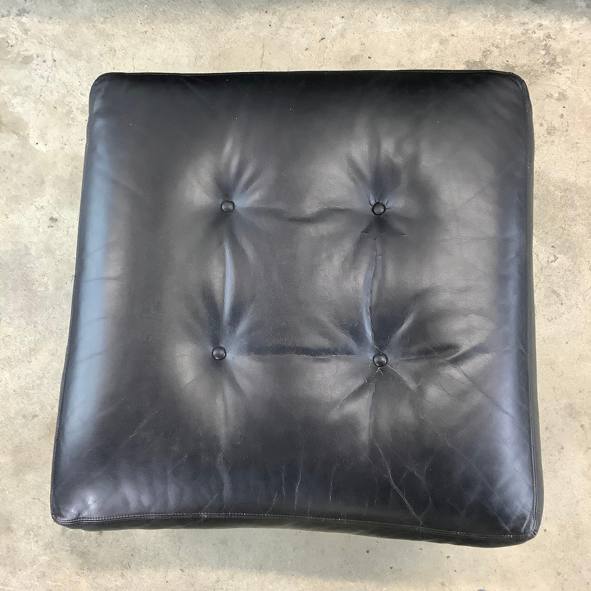 Pair Black Leather Wingback Armchairs With ottoman- Theo Ruth for artifort For Sale 3