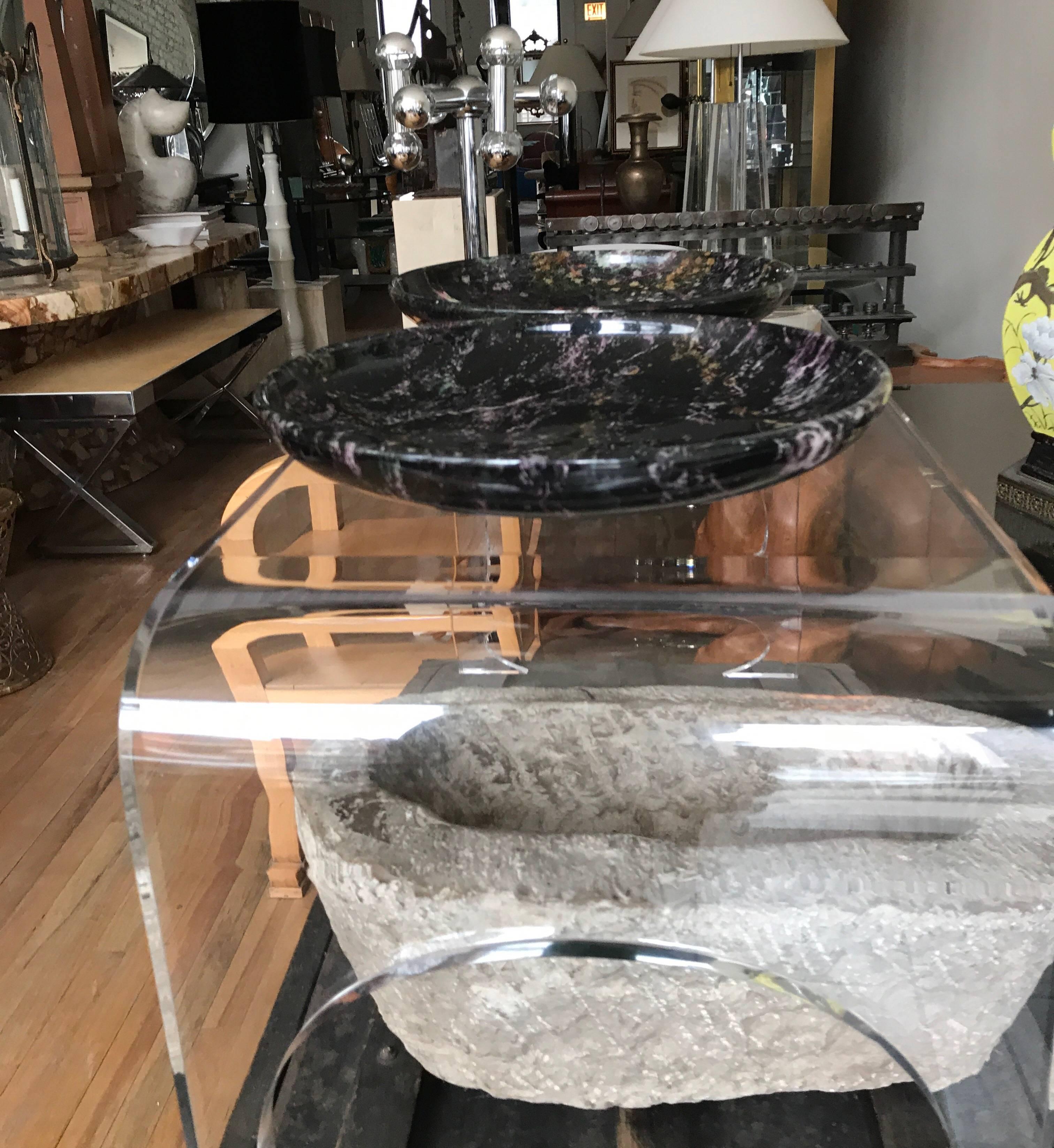 Late 20th Century Pair of Black Marble Italian Centerpiece Bowls by Up & Up