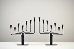 Paar schwarze Metallkandelaber von Gunnar Ander für Ystad-Metall, Schweden, 1960er Jahre